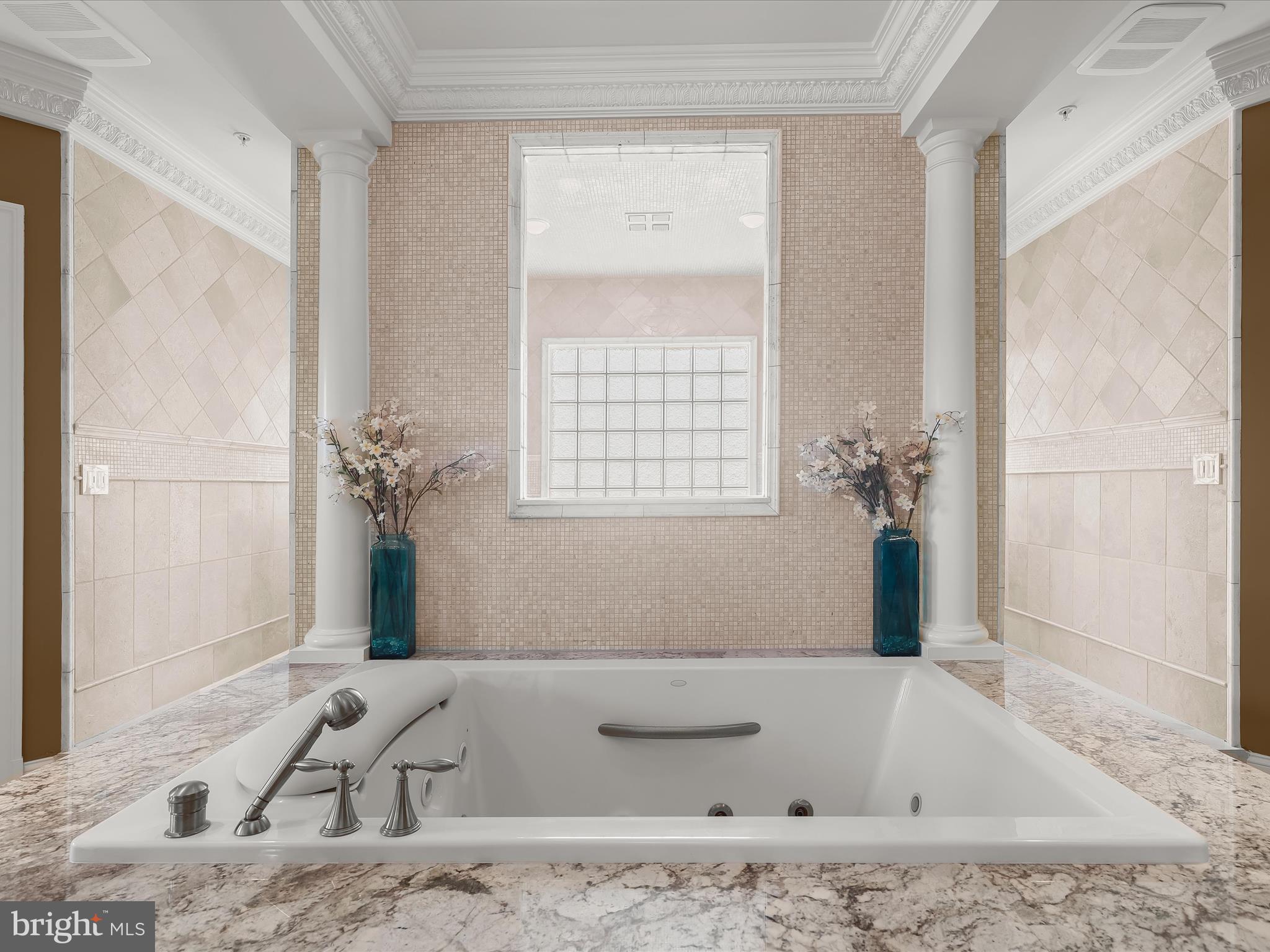 CLARKSVILLE HUNT - Residential