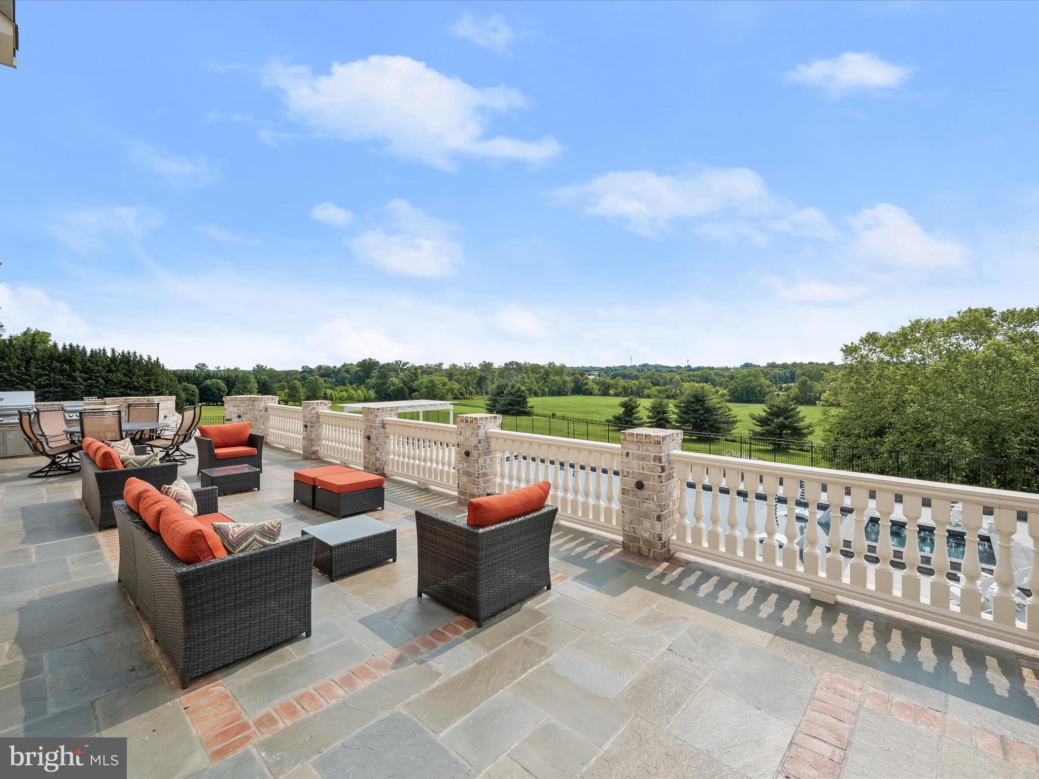 CLARKSVILLE HUNT - Residential