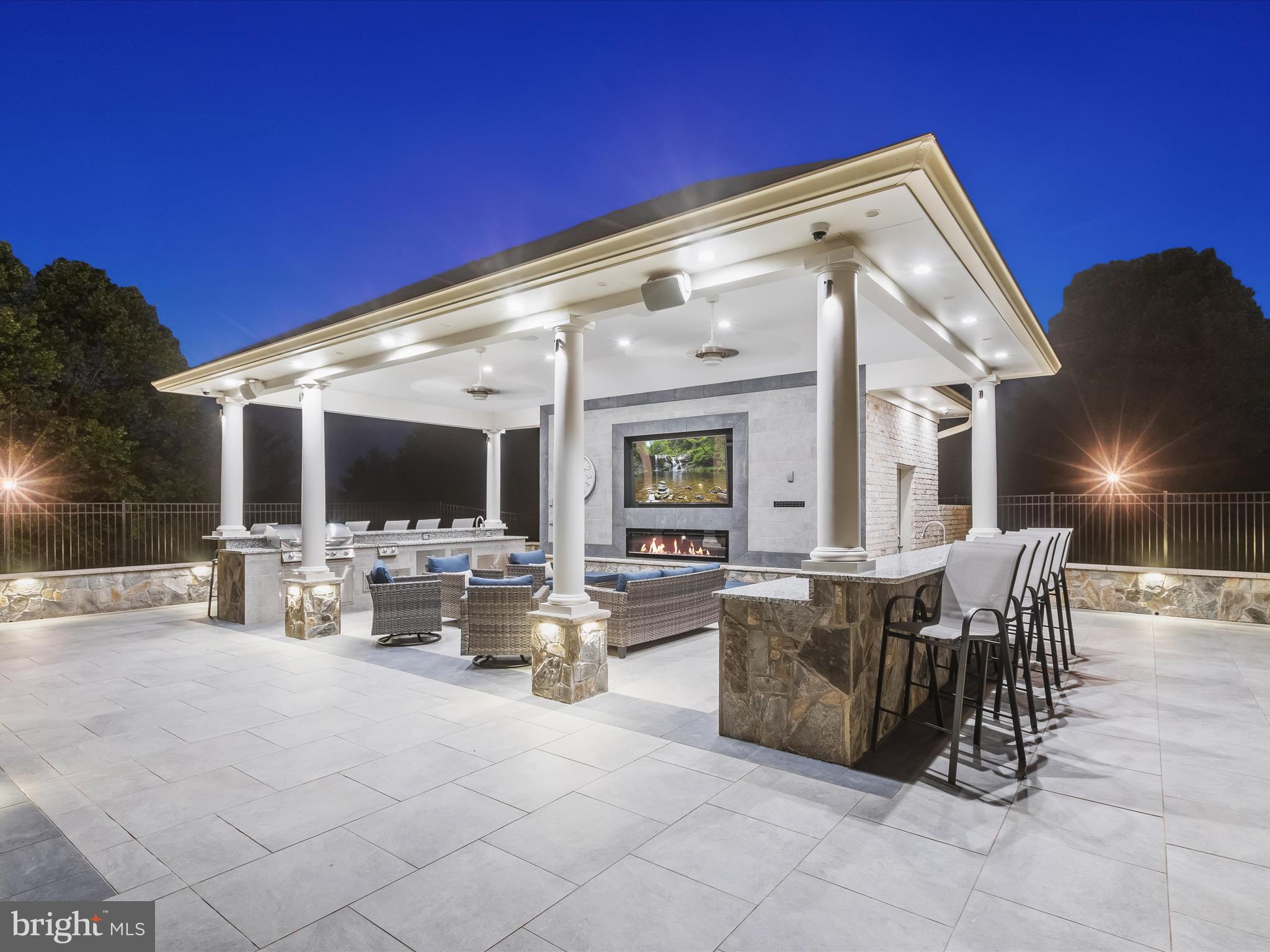 CLARKSVILLE HUNT - Residential