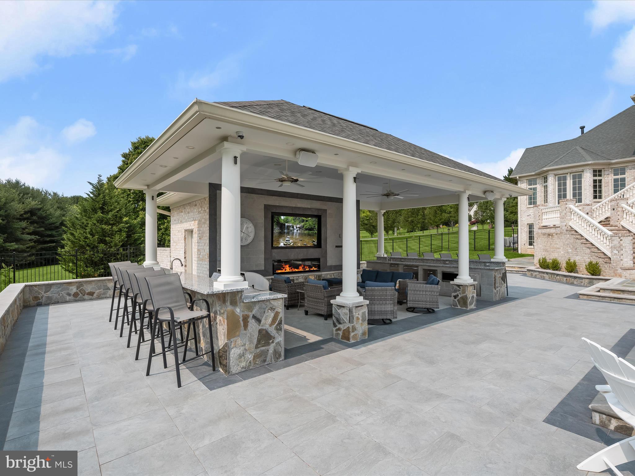 CLARKSVILLE HUNT - Residential