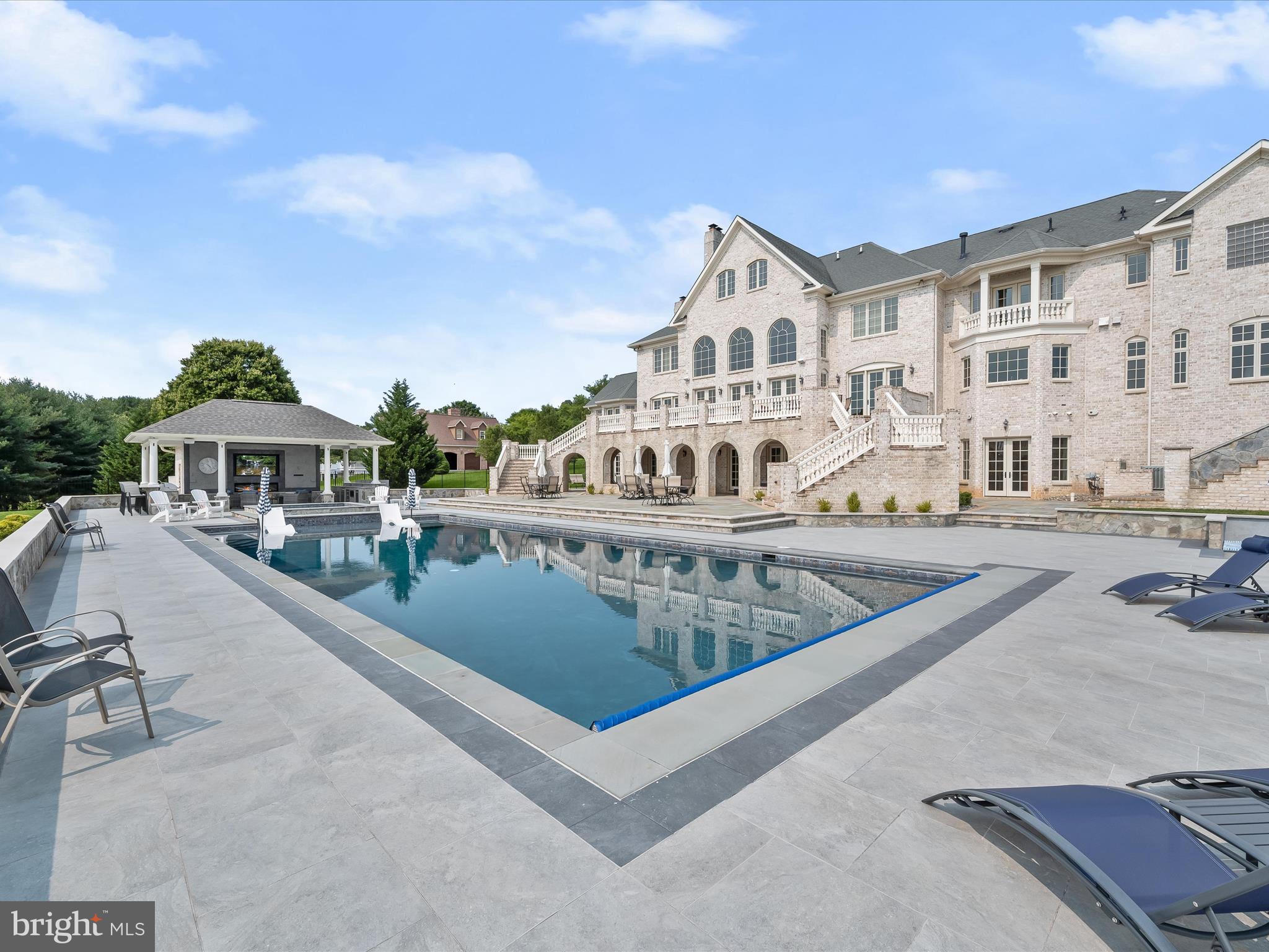 CLARKSVILLE HUNT - Residential