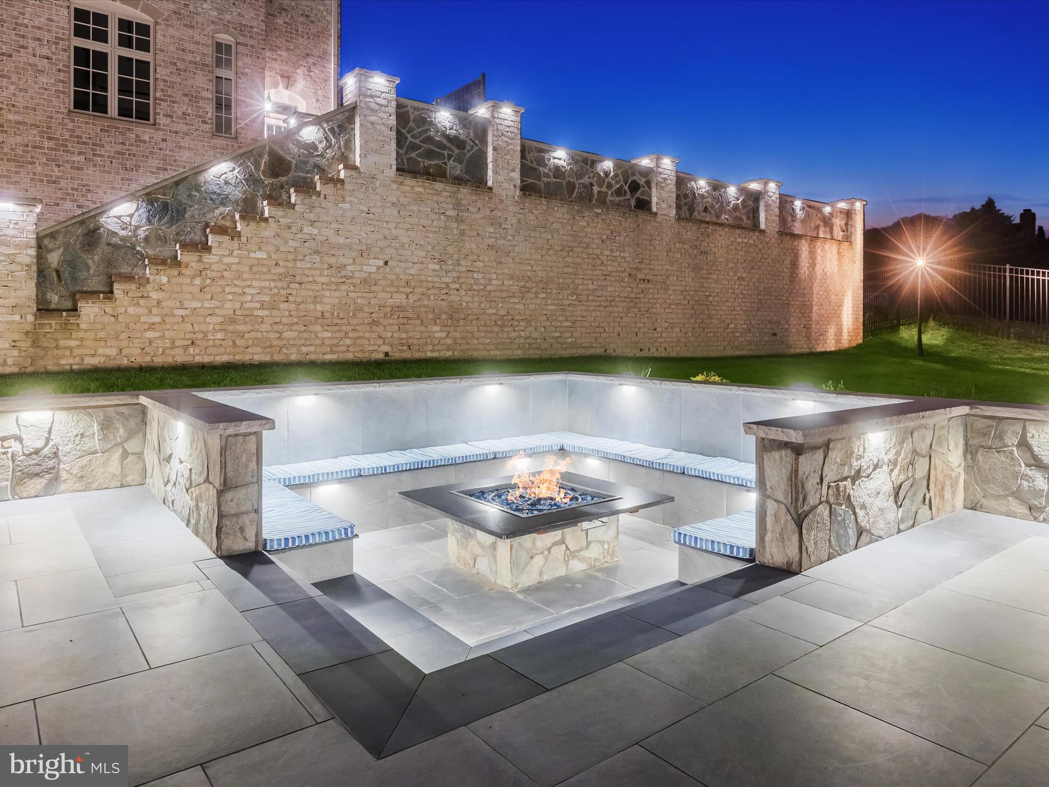 CLARKSVILLE HUNT - Residential