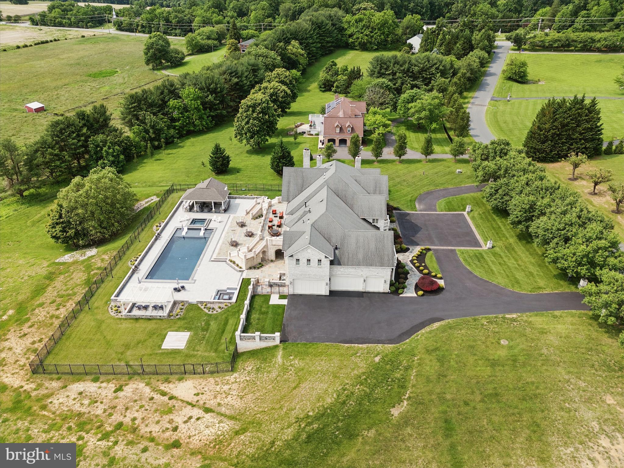 CLARKSVILLE HUNT - Residential