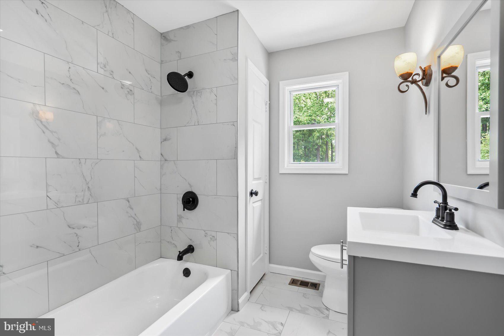 GLEN ARM - Residential