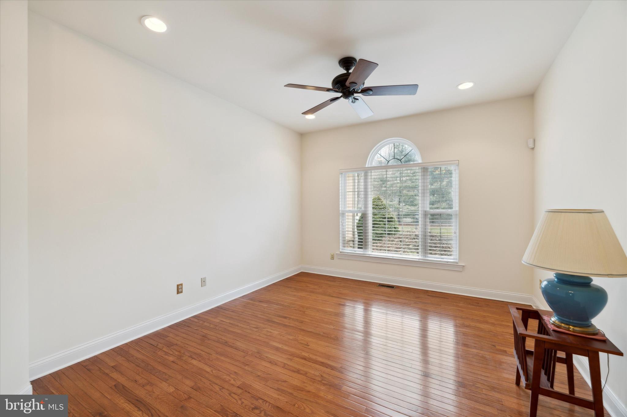 BELMONT - Residential