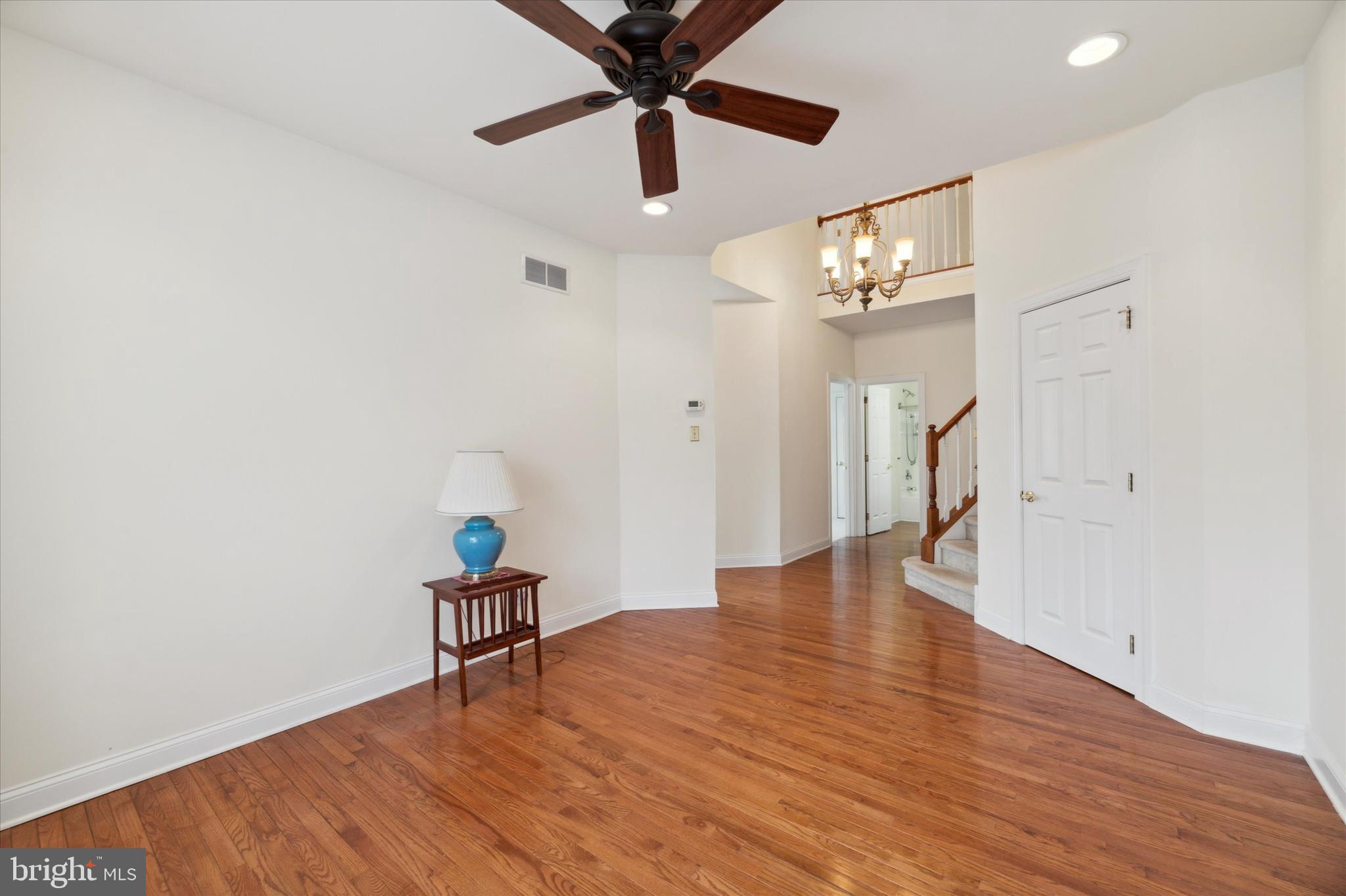 BELMONT - Residential