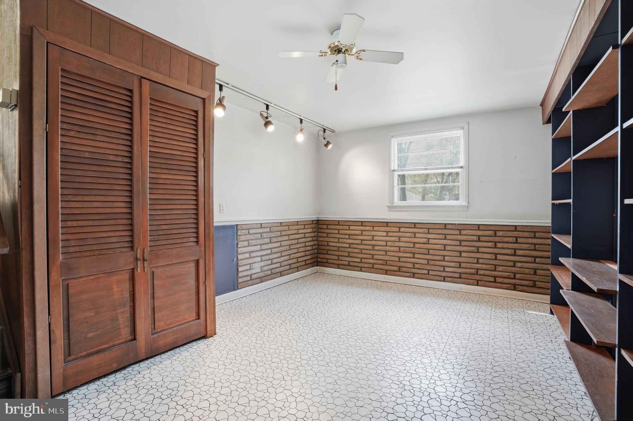 PINE TREE FARMS - Residential