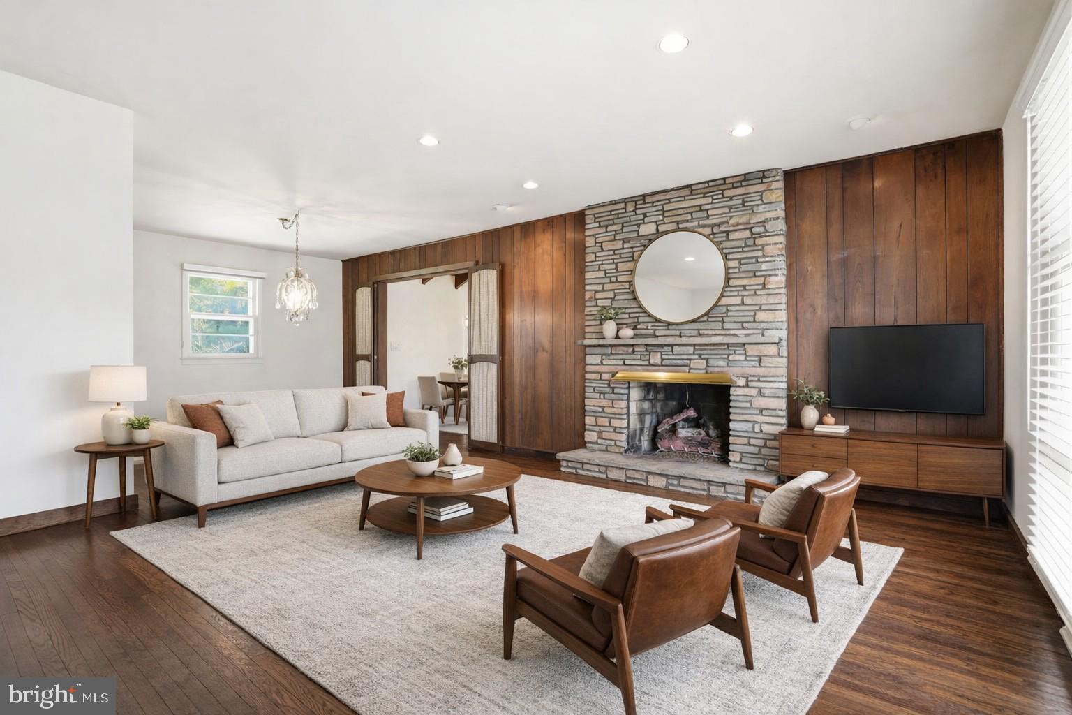 PINE TREE FARMS - Residential