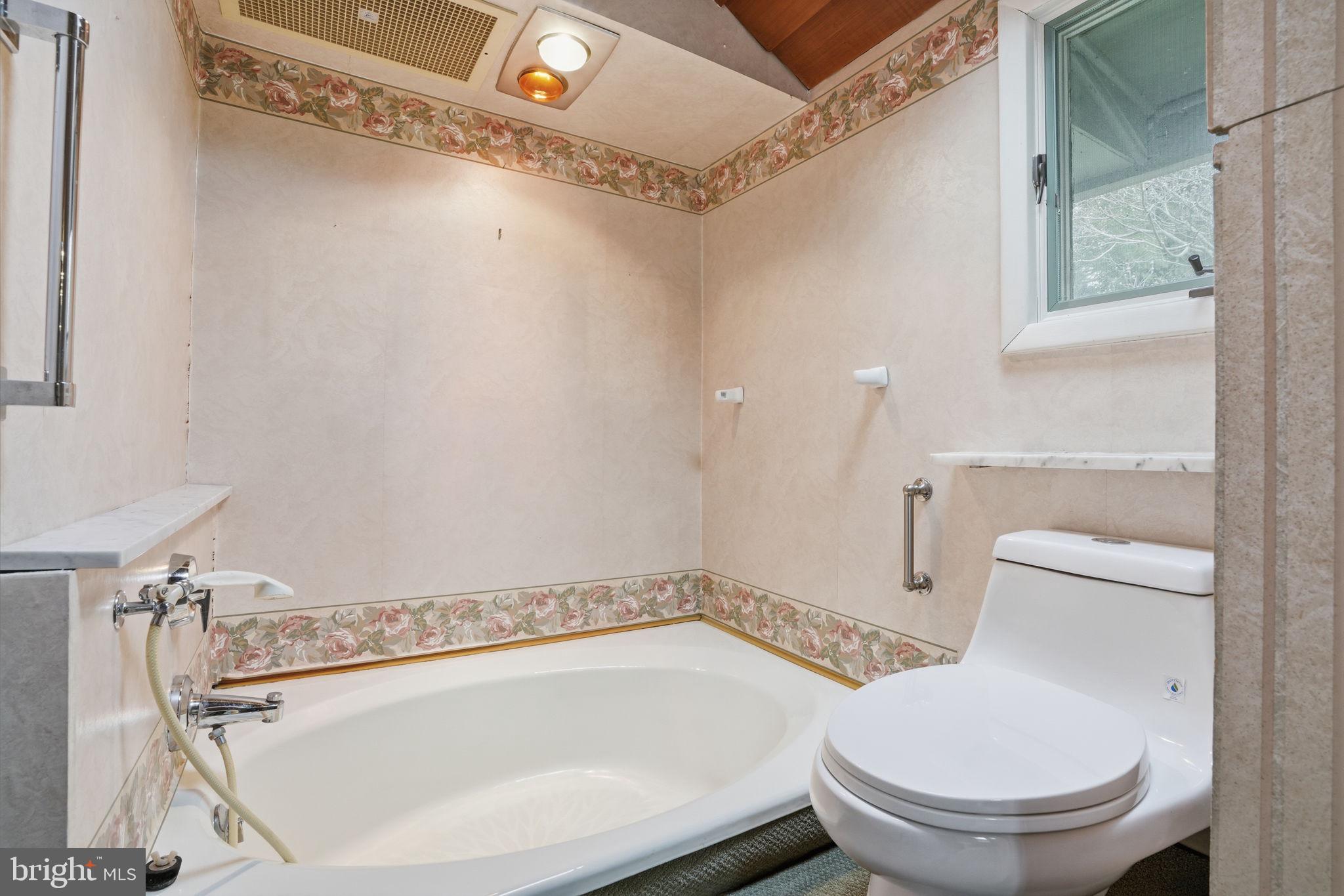 PINE TREE FARMS - Residential