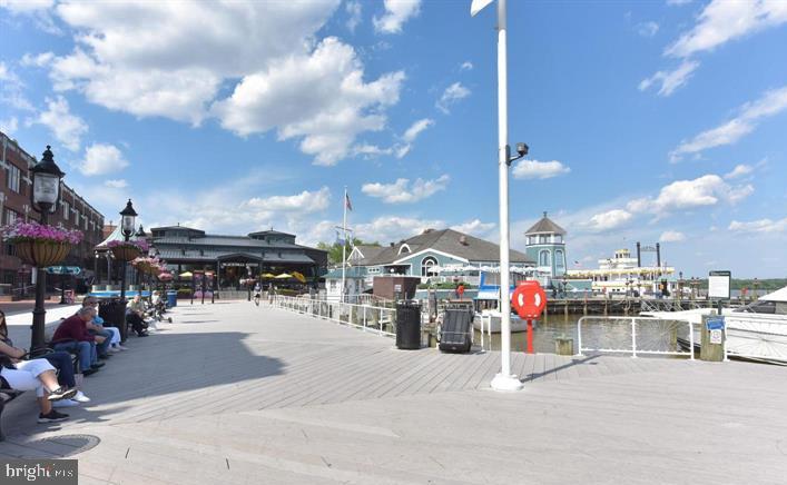 OLD TOWN ALEXANDRIA - Residential Lease