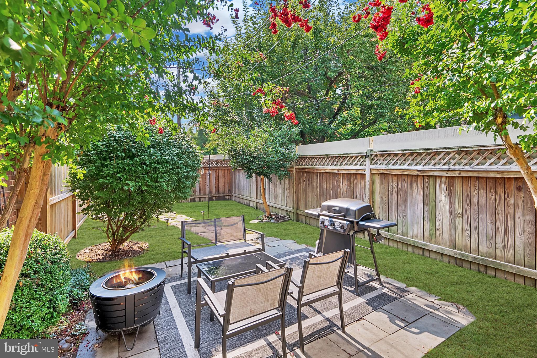 OLD TOWN ALEXANDRIA - Residential Lease