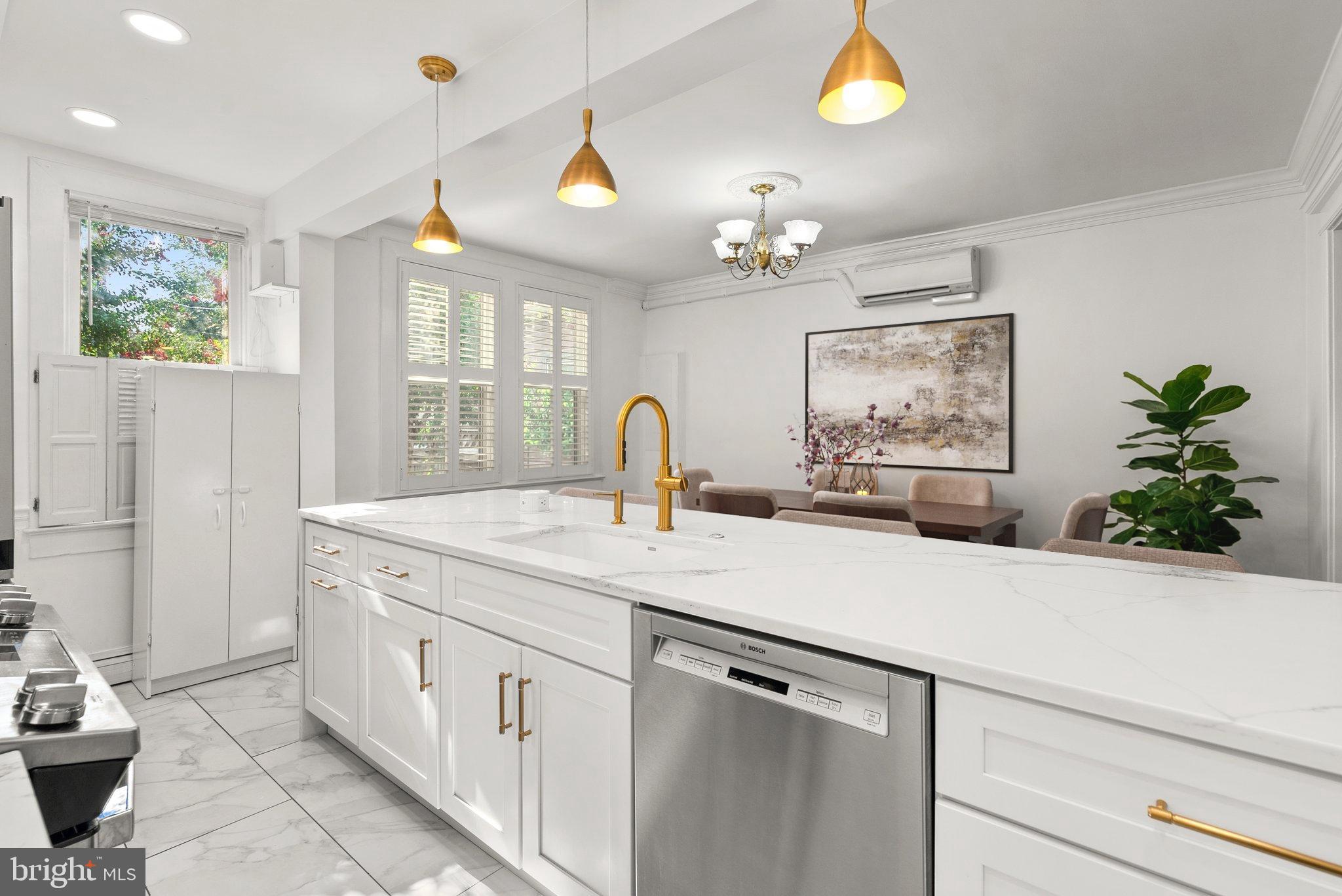 OLD TOWN ALEXANDRIA - Residential Lease