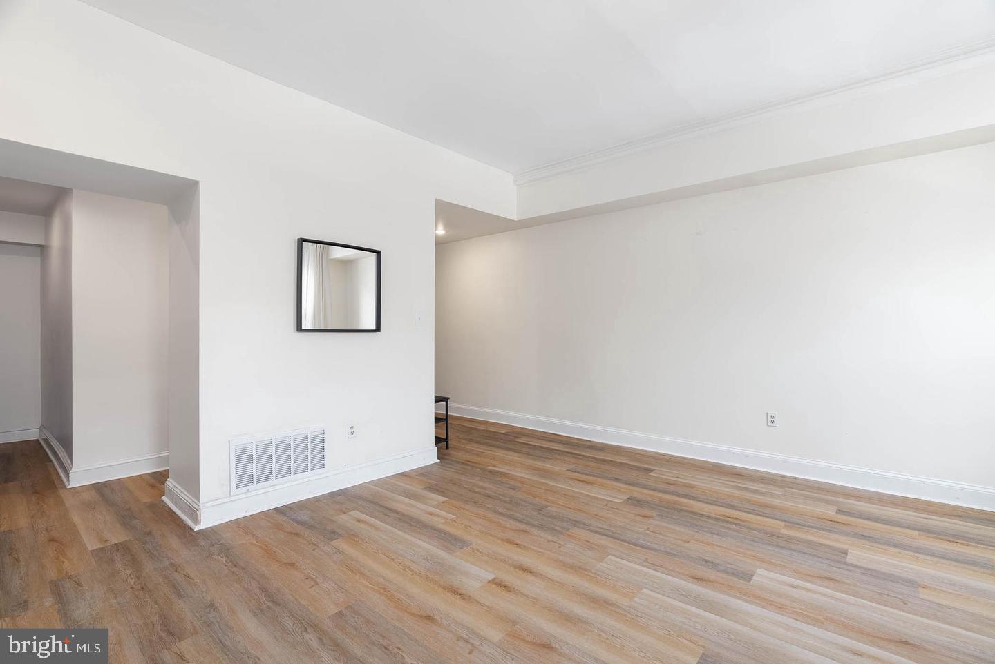 FAIRMOUNT - Residential Lease