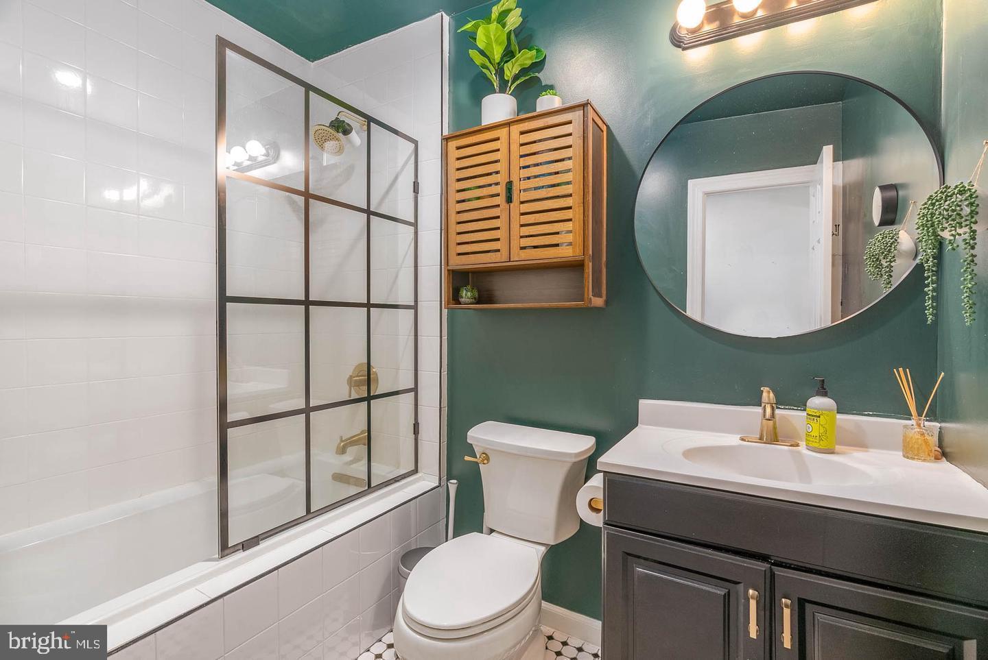 FAIRMOUNT - Residential Lease