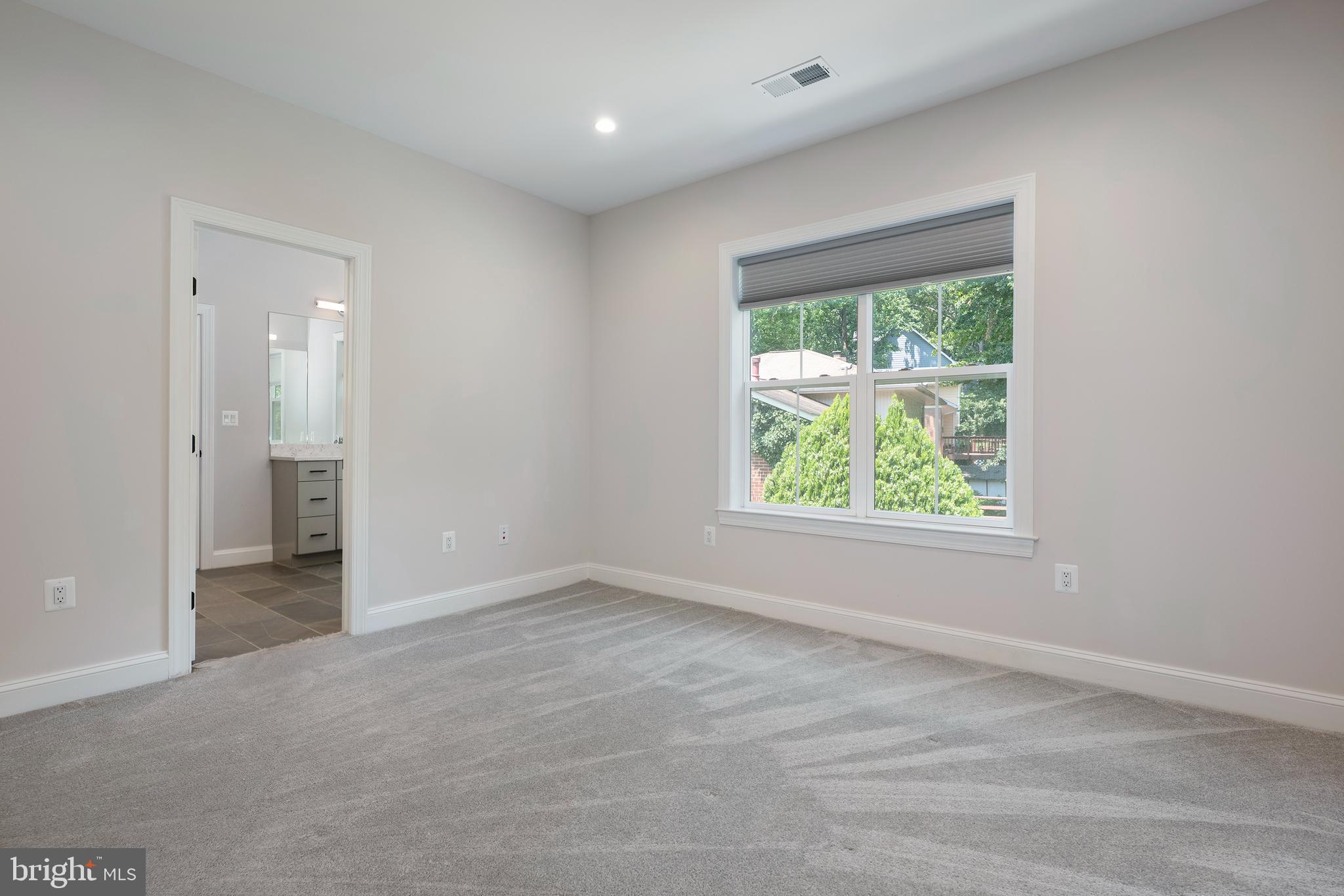 GREEN TREE MANOR - Residential