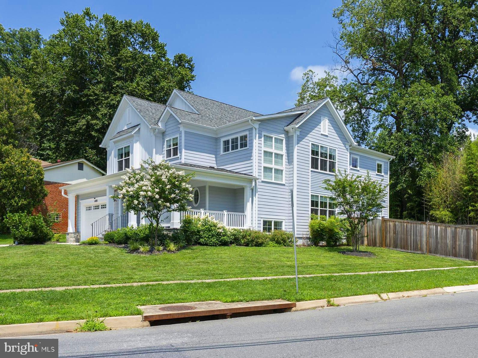 GREEN TREE MANOR - Residential