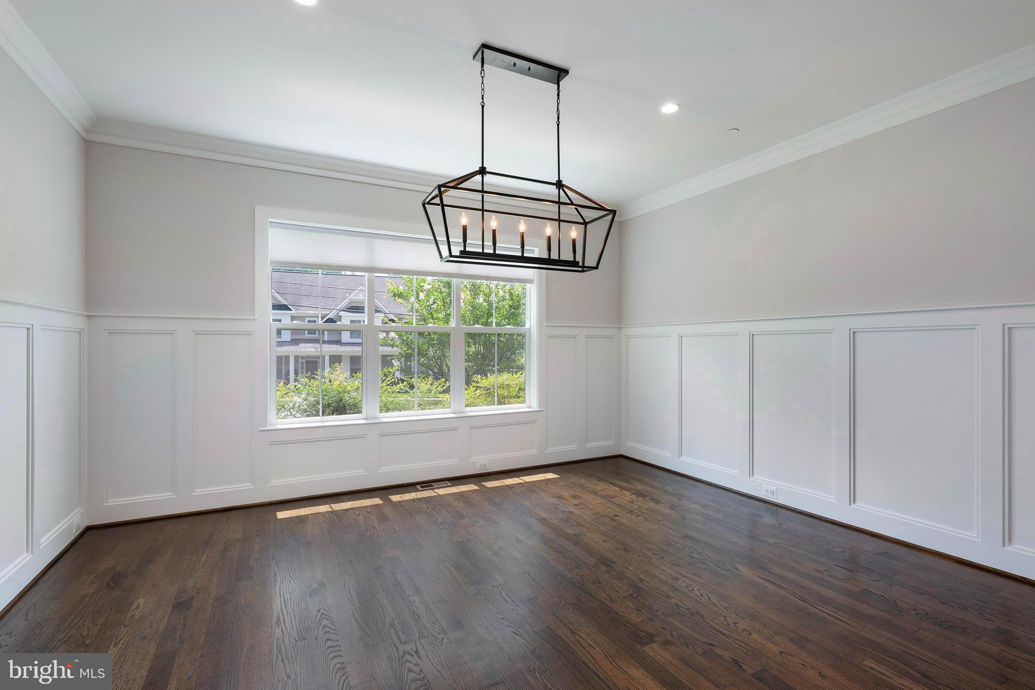 GREEN TREE MANOR - Residential