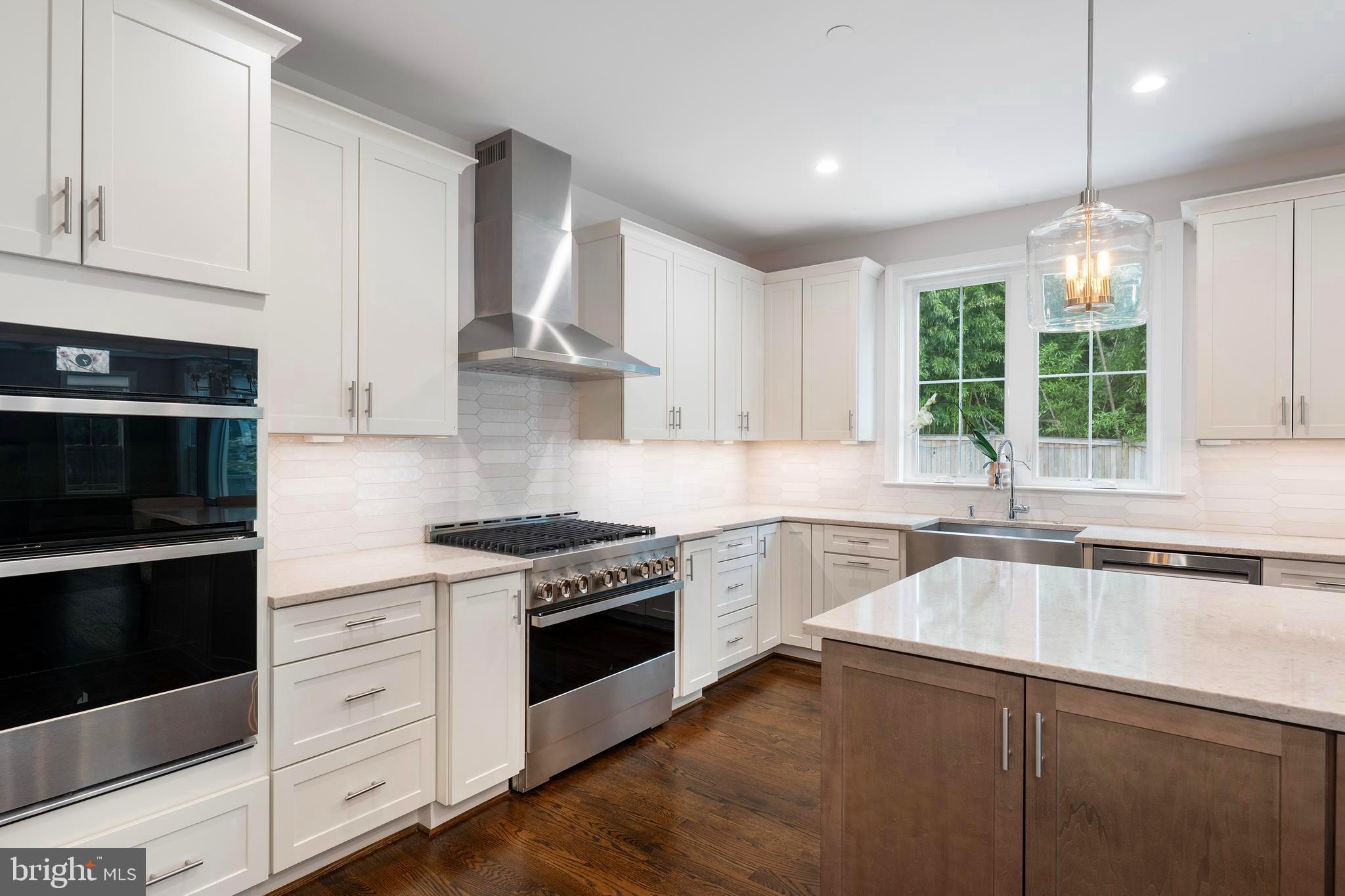 GREEN TREE MANOR - Residential