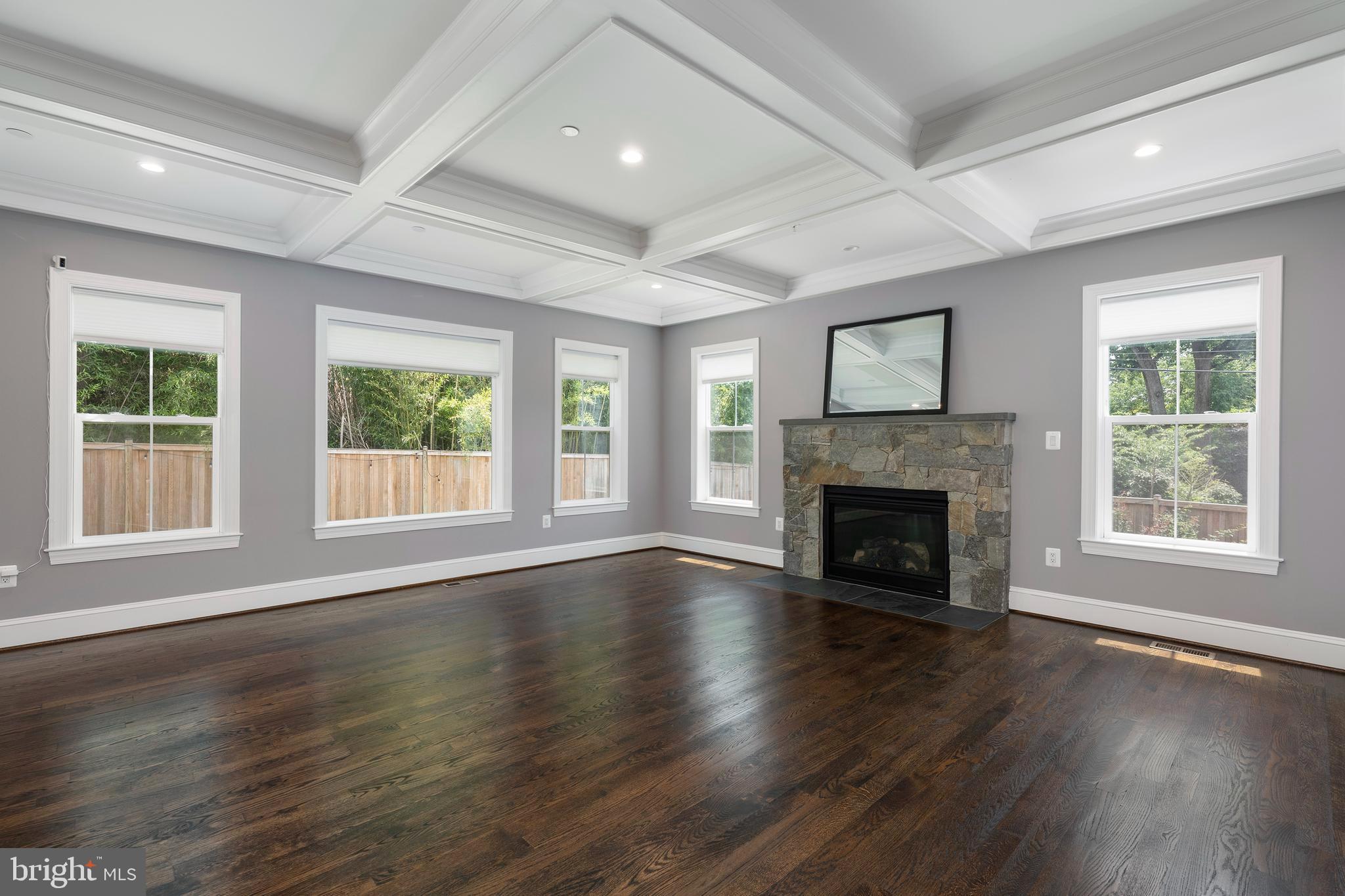 GREEN TREE MANOR - Residential