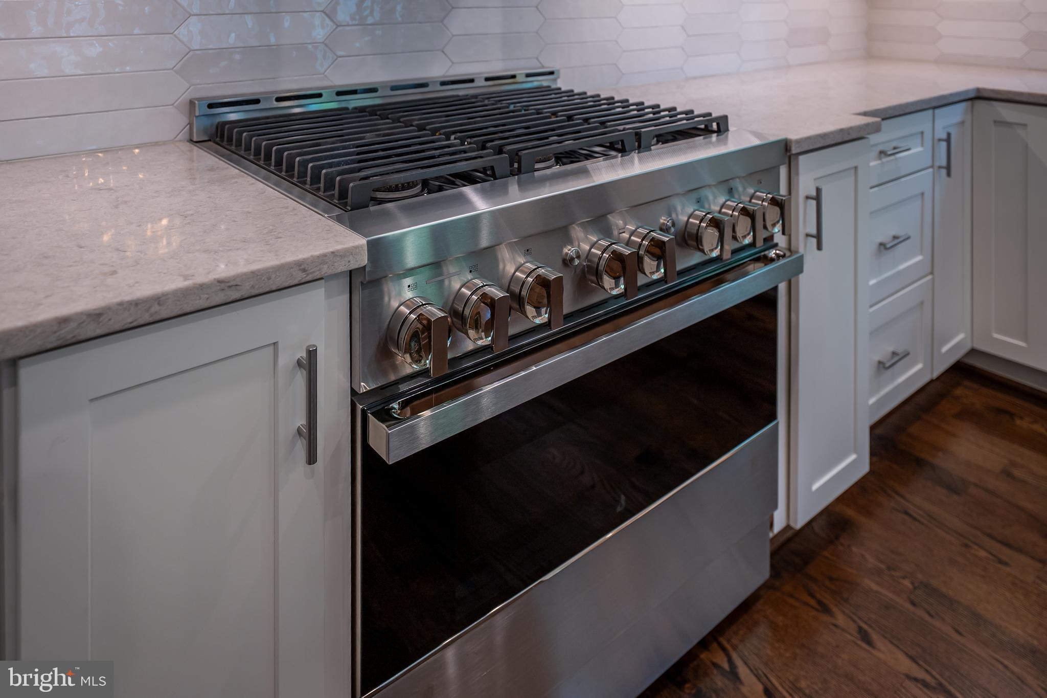 GREEN TREE MANOR - Residential