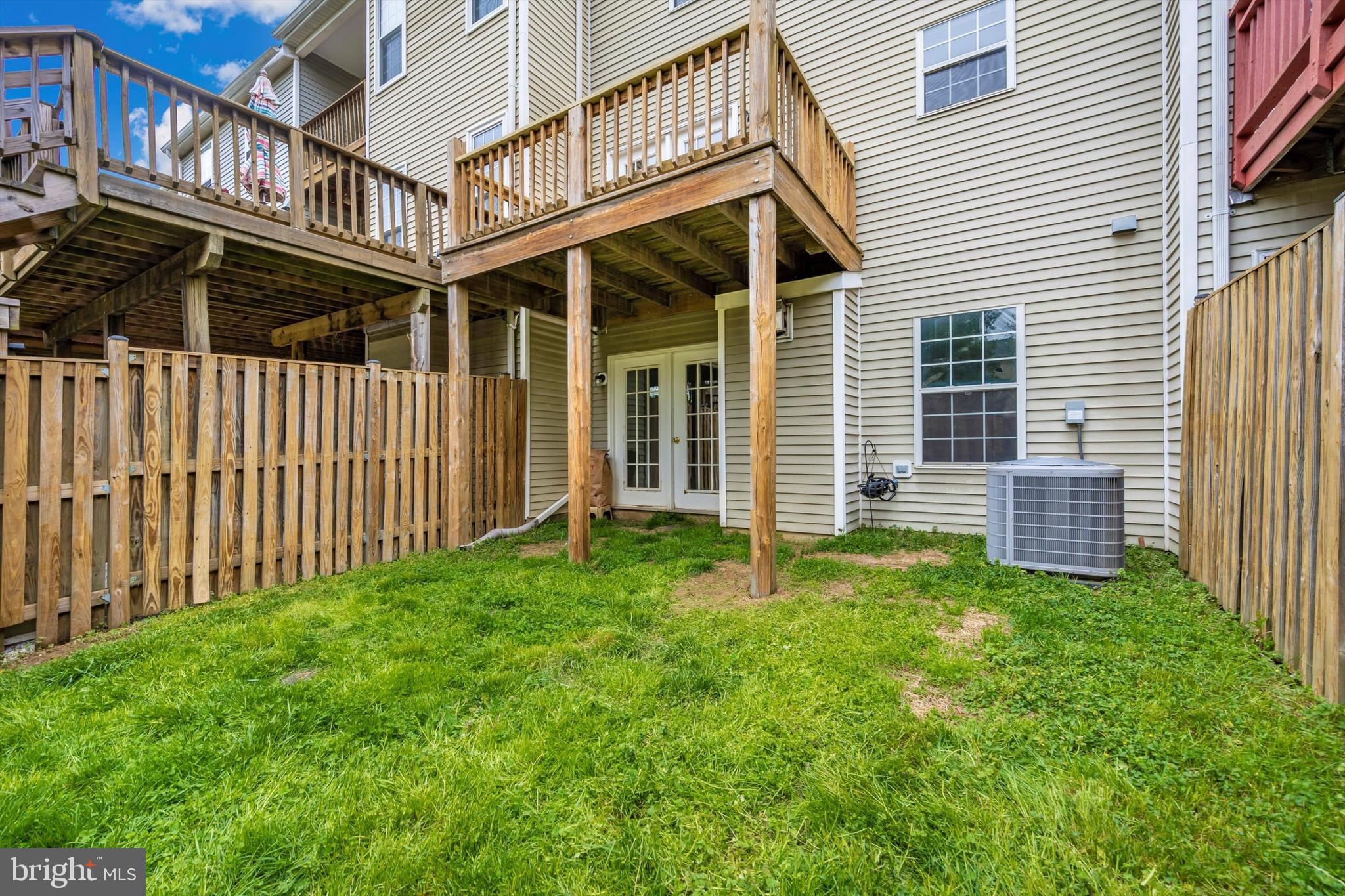 CROFTON VILLAGE - Residential