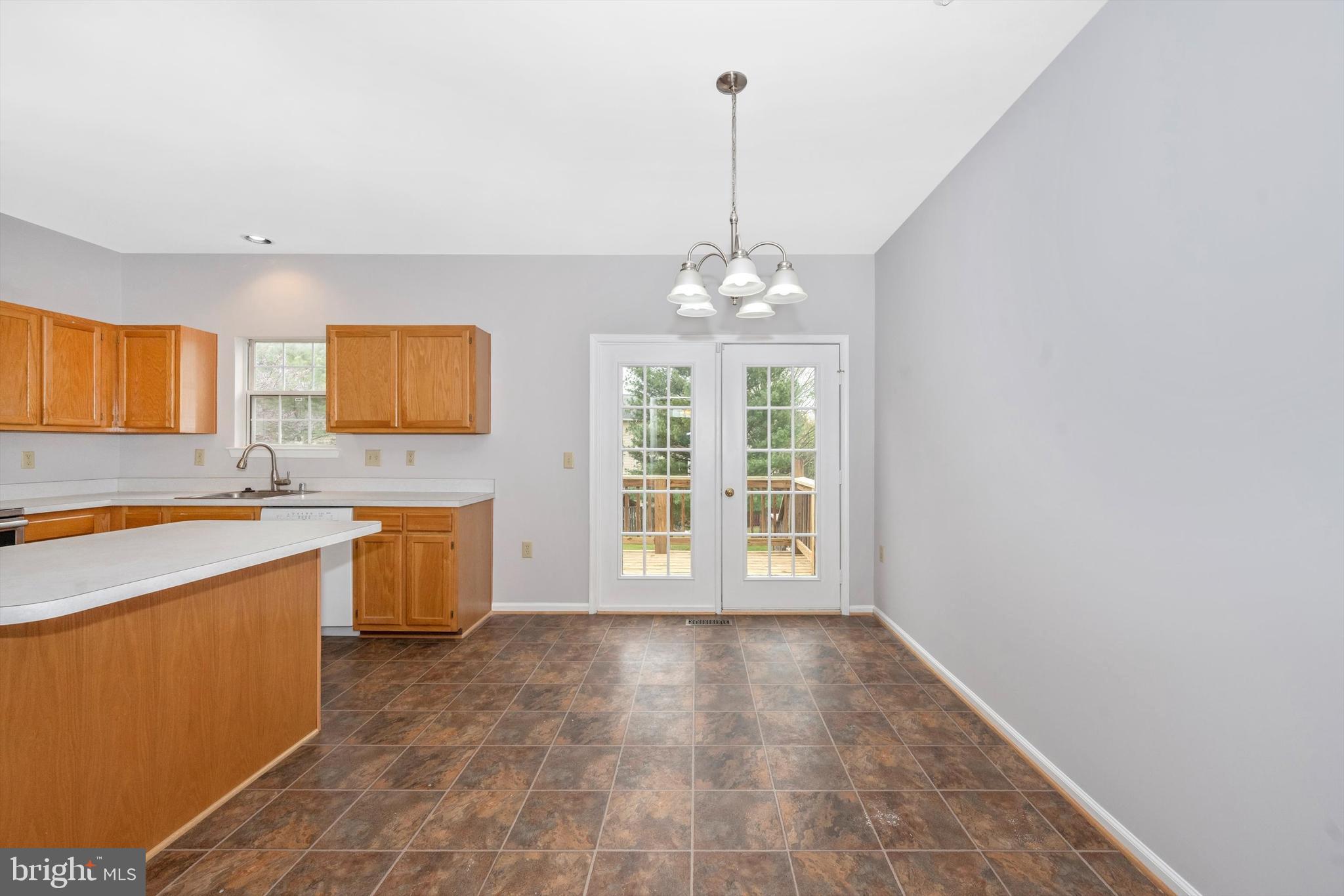 CROFTON VILLAGE - Residential