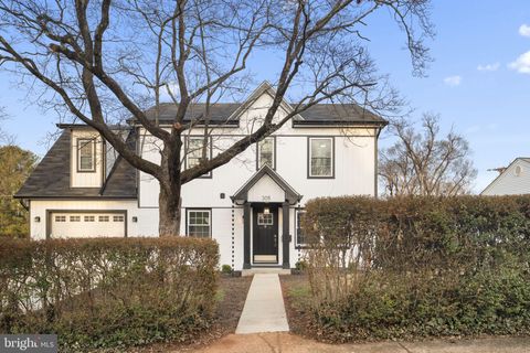 305 WINE STREET CULPEPER VA 22701