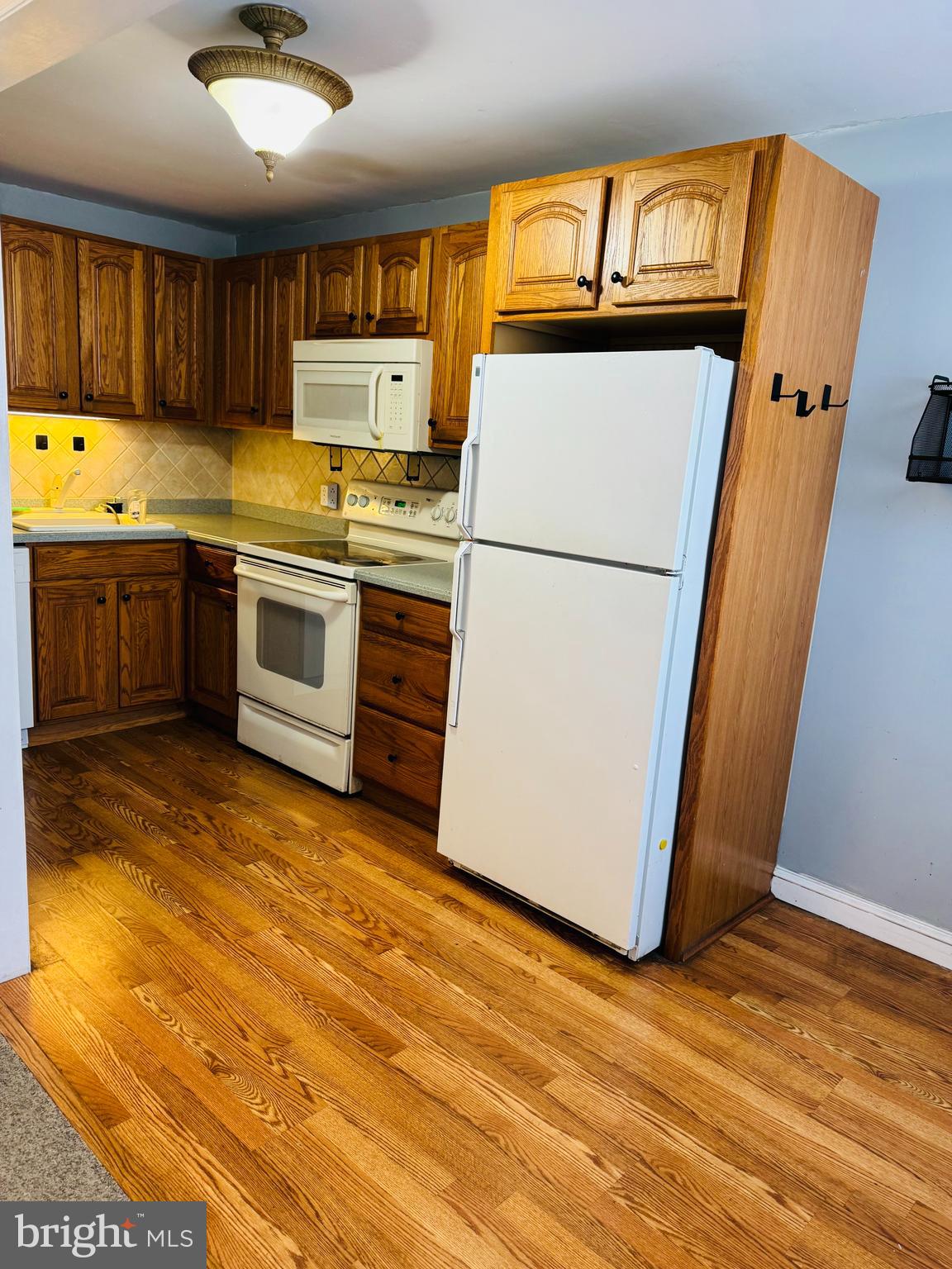 5237 N SPRINGFIELD ROAD