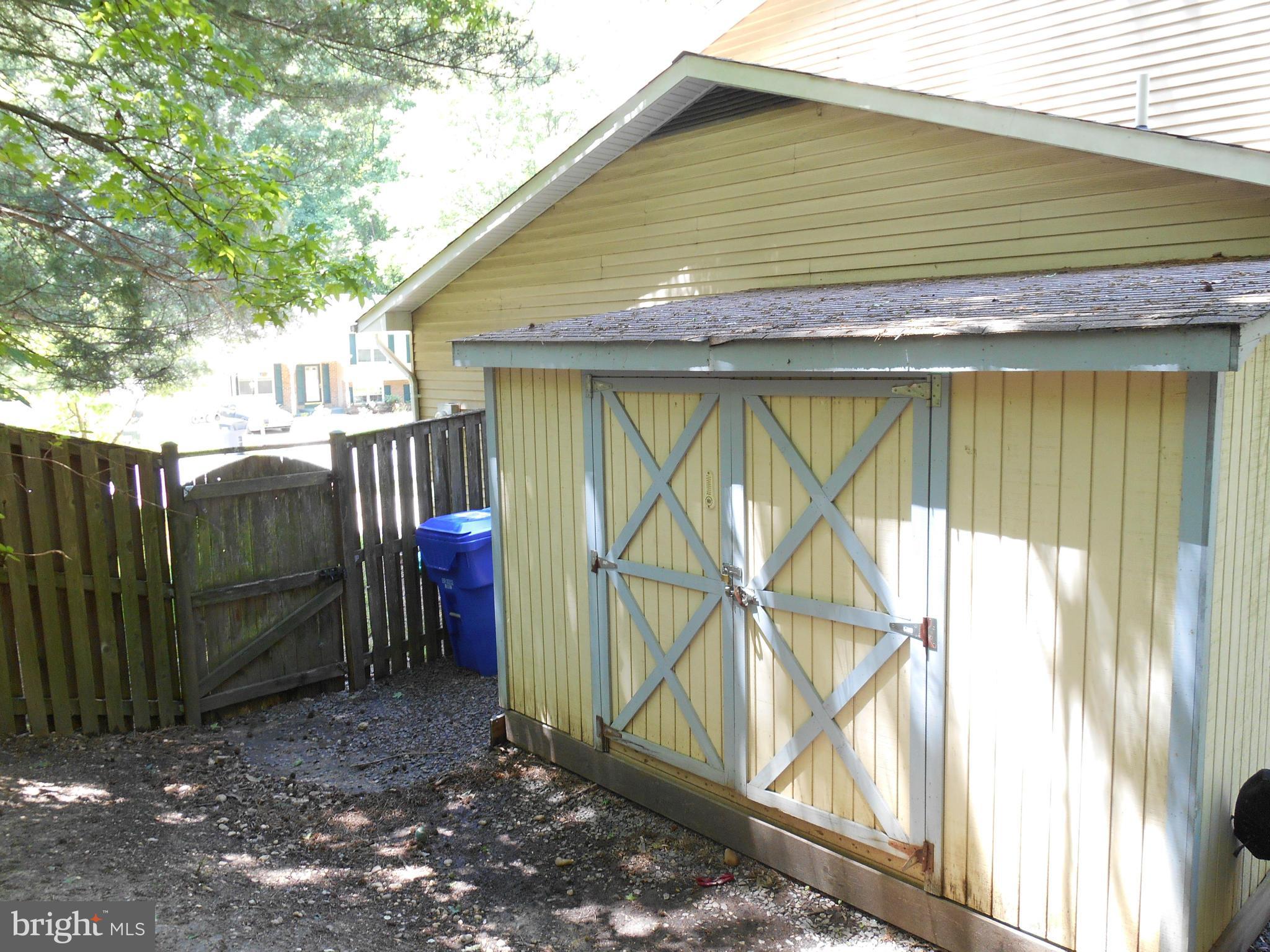 LYNNBROOK SUB - Residential