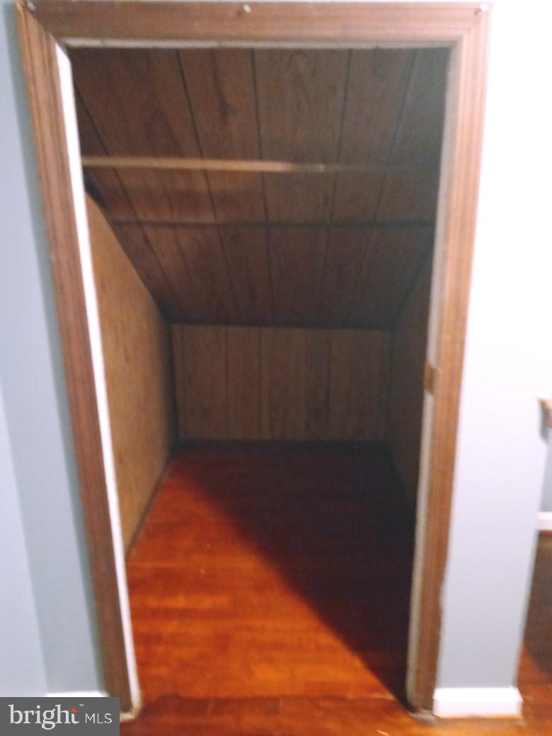 KENTLAND - Residential Lease