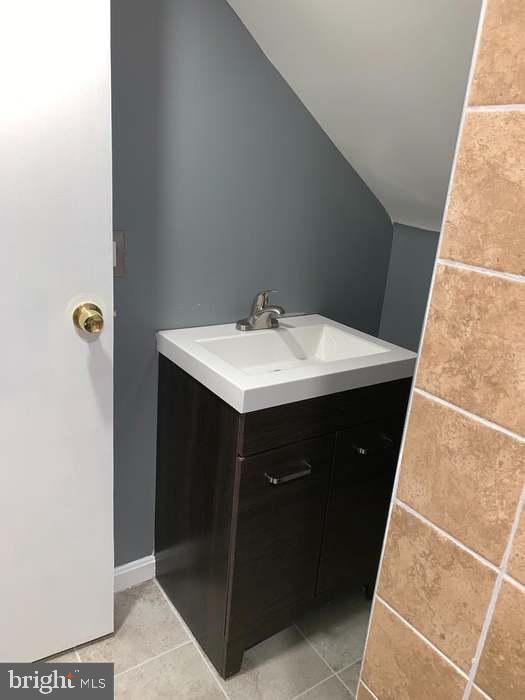 KENTLAND - Residential Lease