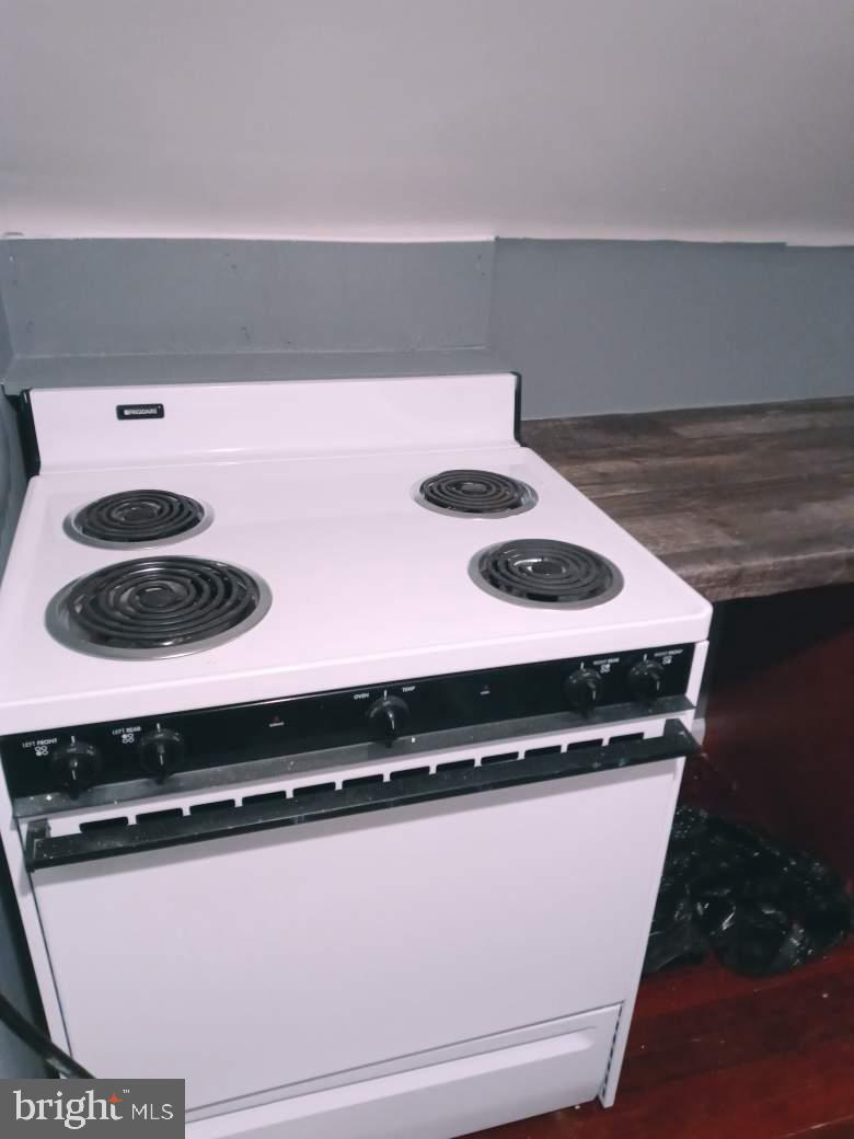 KENTLAND - Residential Lease