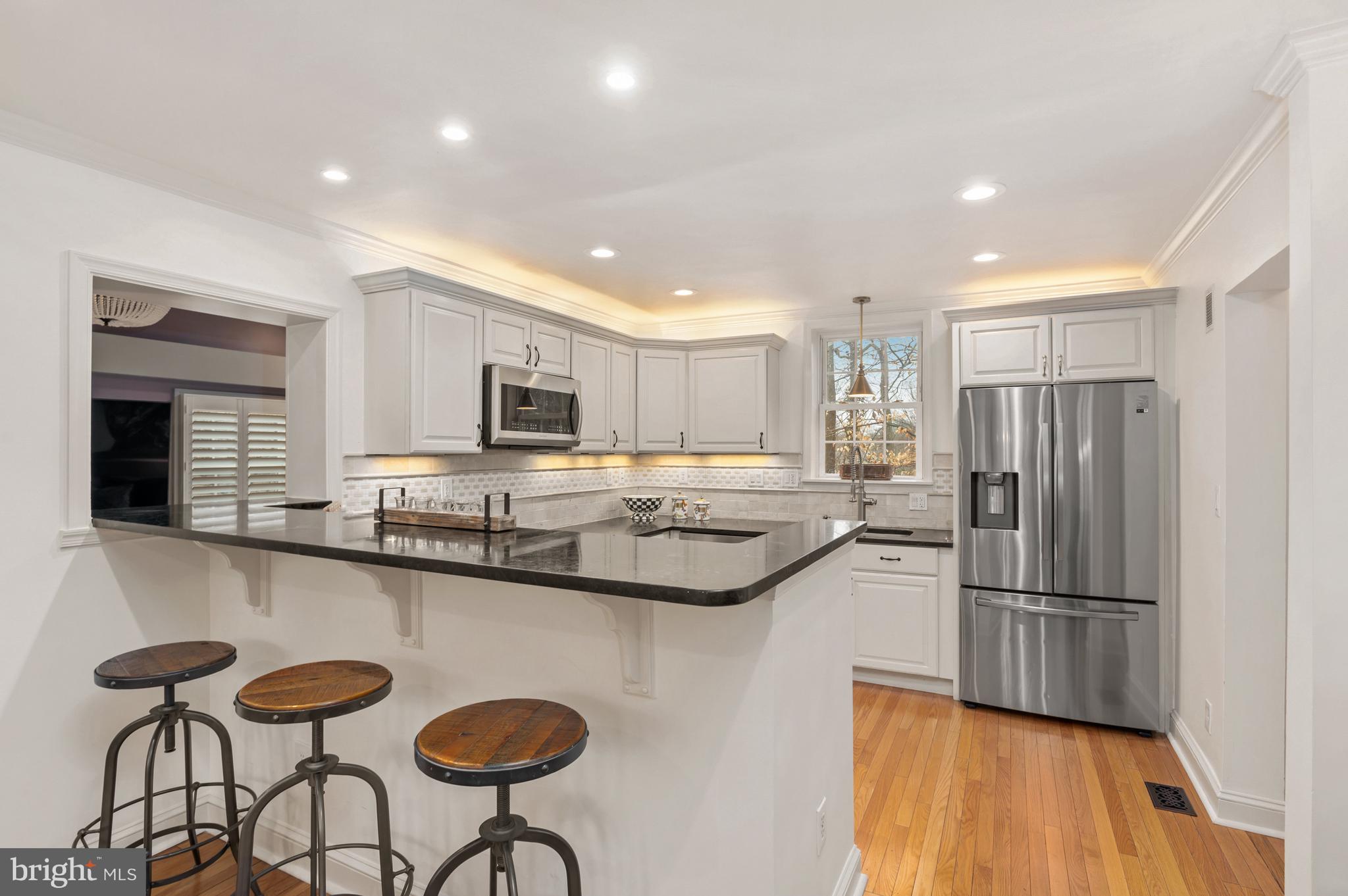 BETHESDA OUTSIDE - Residential