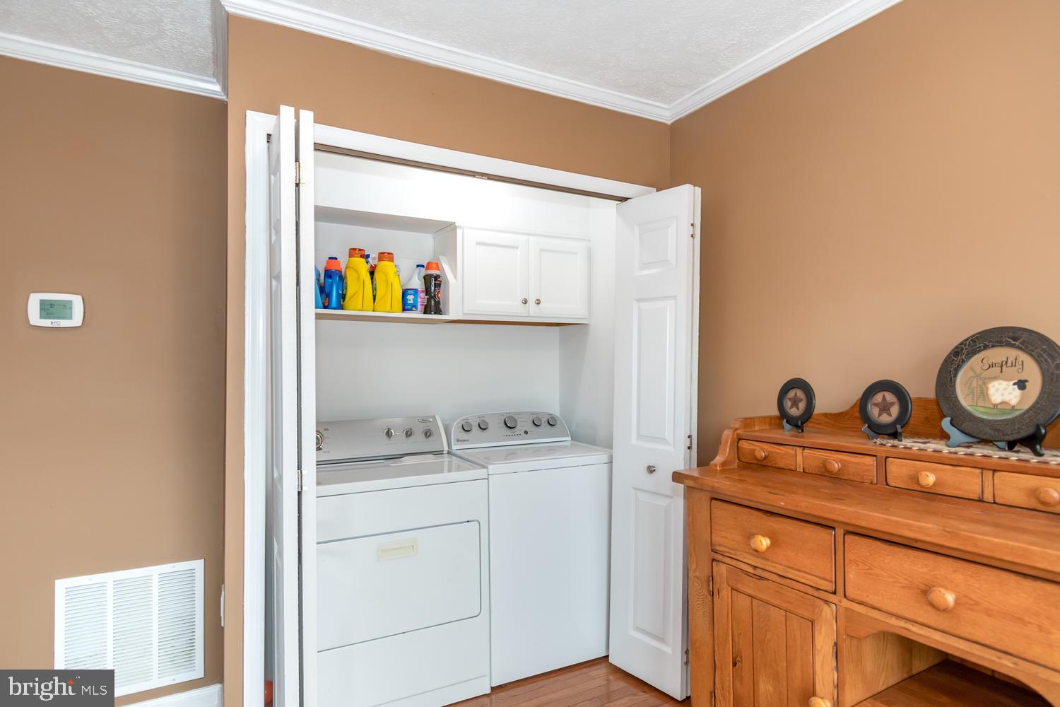 CREEKSIDE COMMONS - Residential