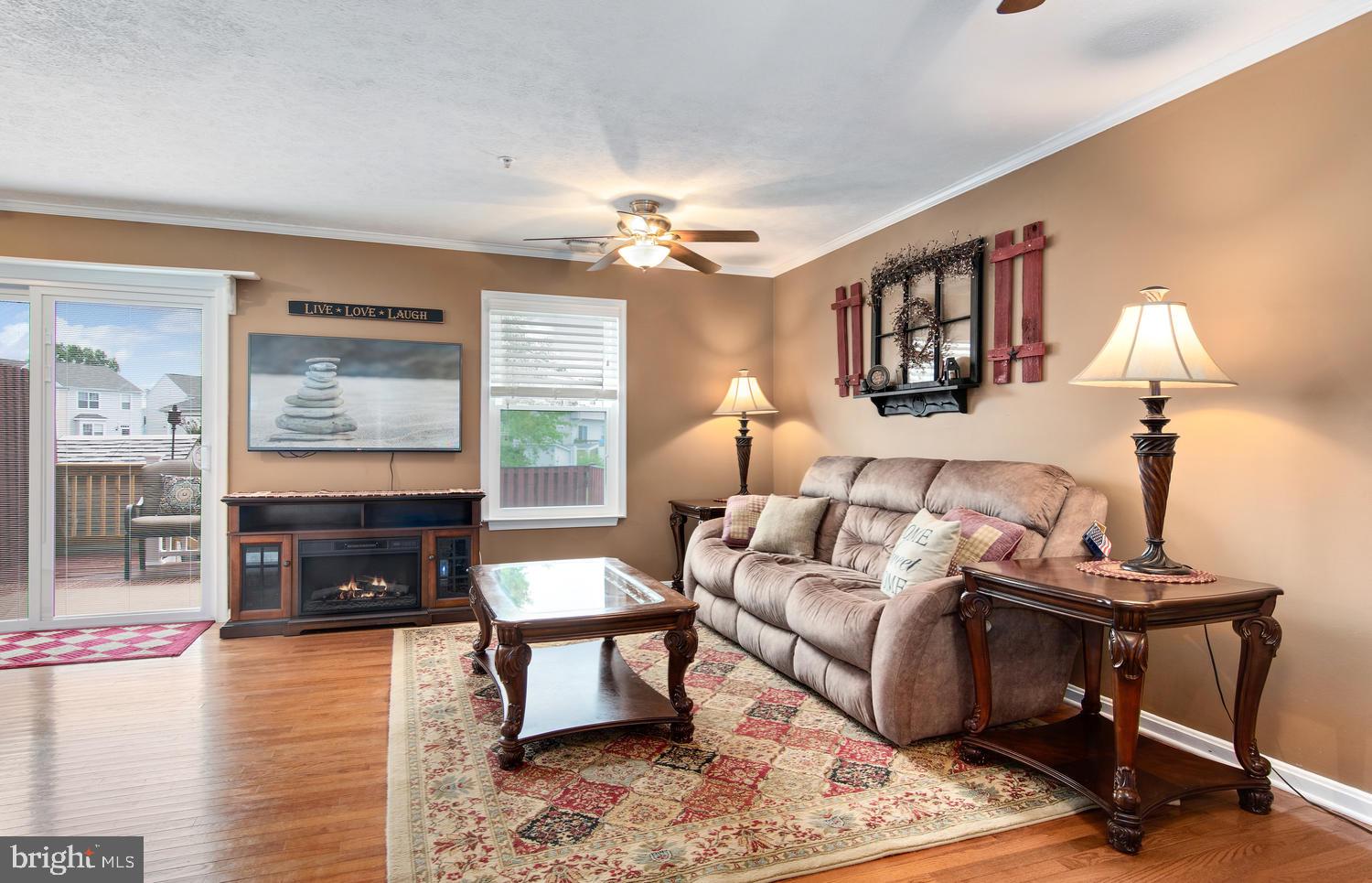 CREEKSIDE COMMONS - Residential