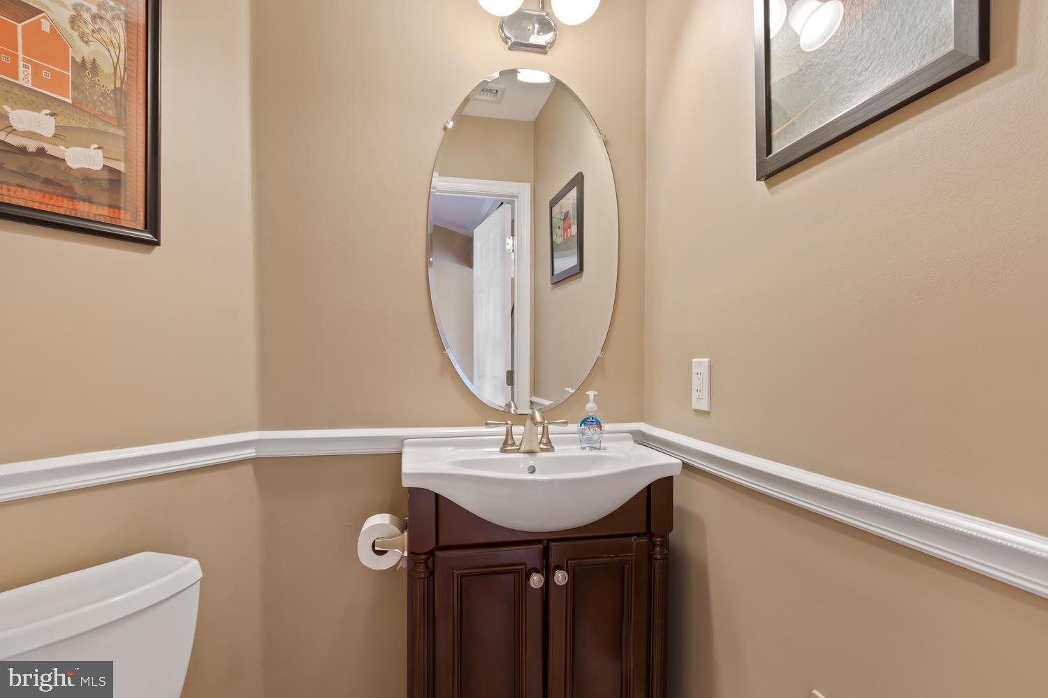 CREEKSIDE COMMONS - Residential