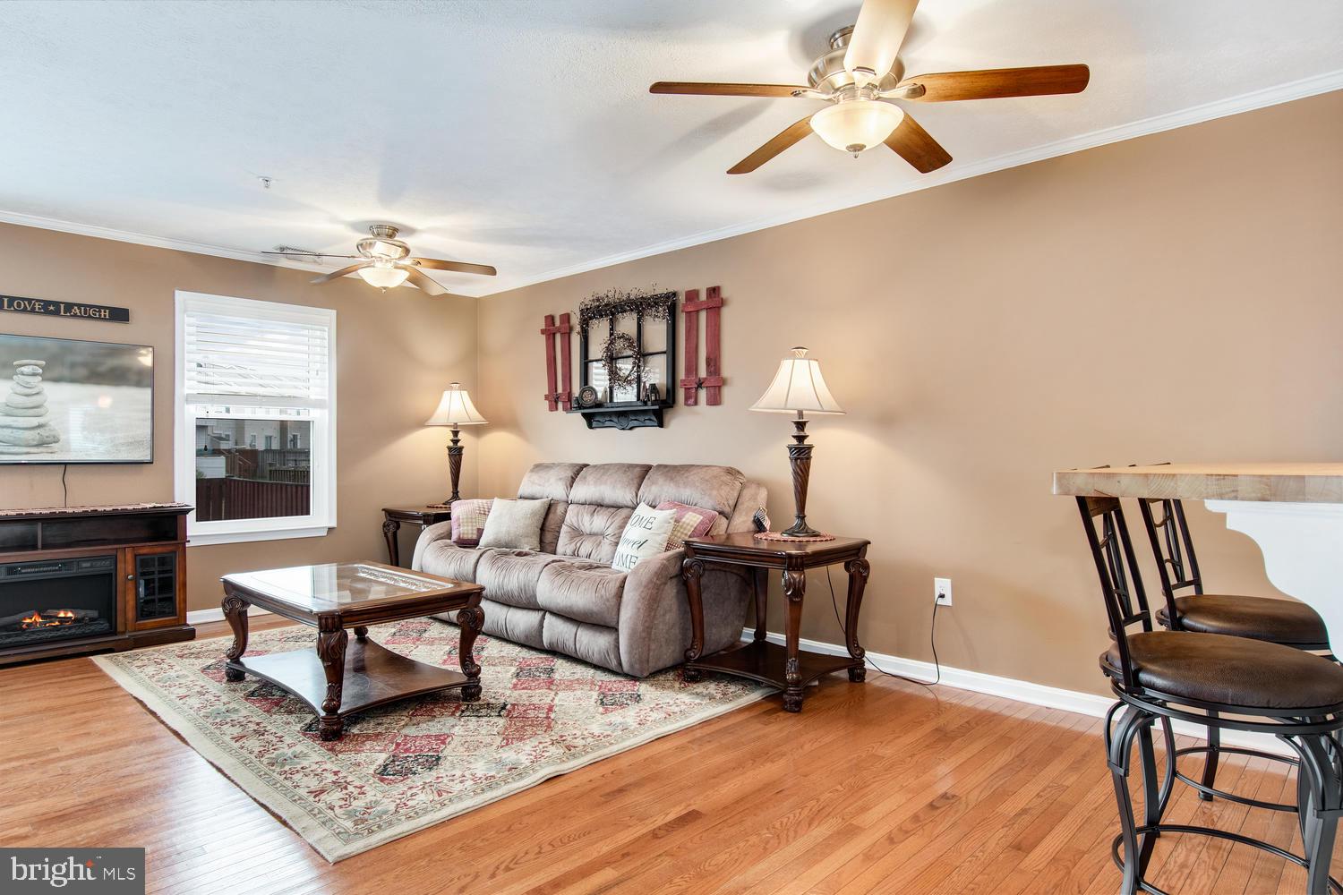 CREEKSIDE COMMONS - Residential