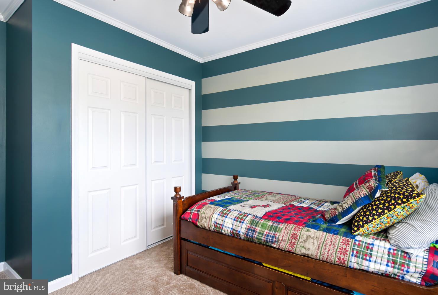 CREEKSIDE COMMONS - Residential