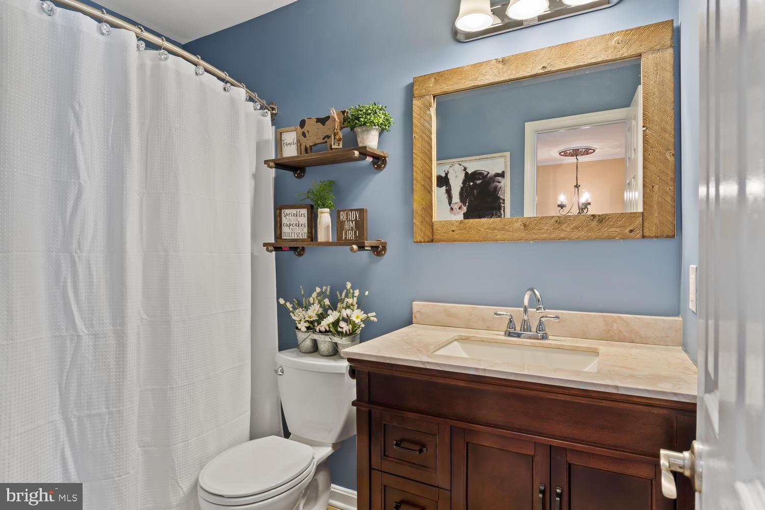 CREEKSIDE COMMONS - Residential