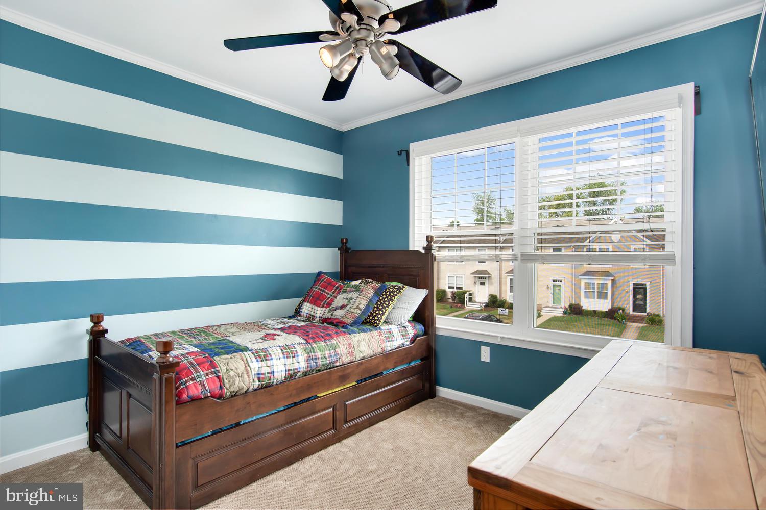 CREEKSIDE COMMONS - Residential