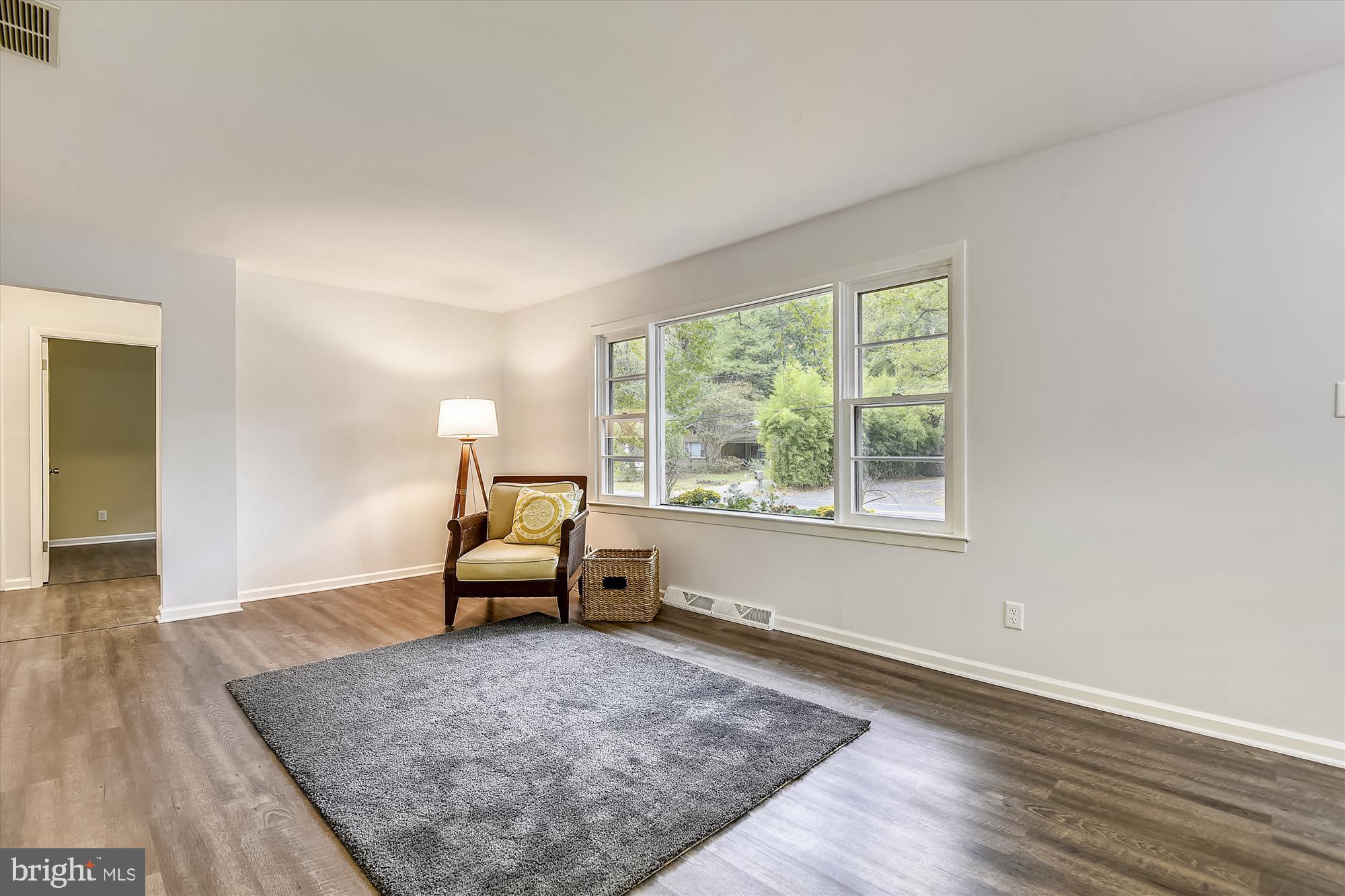 ANNAPOLIS ROADS - Residential