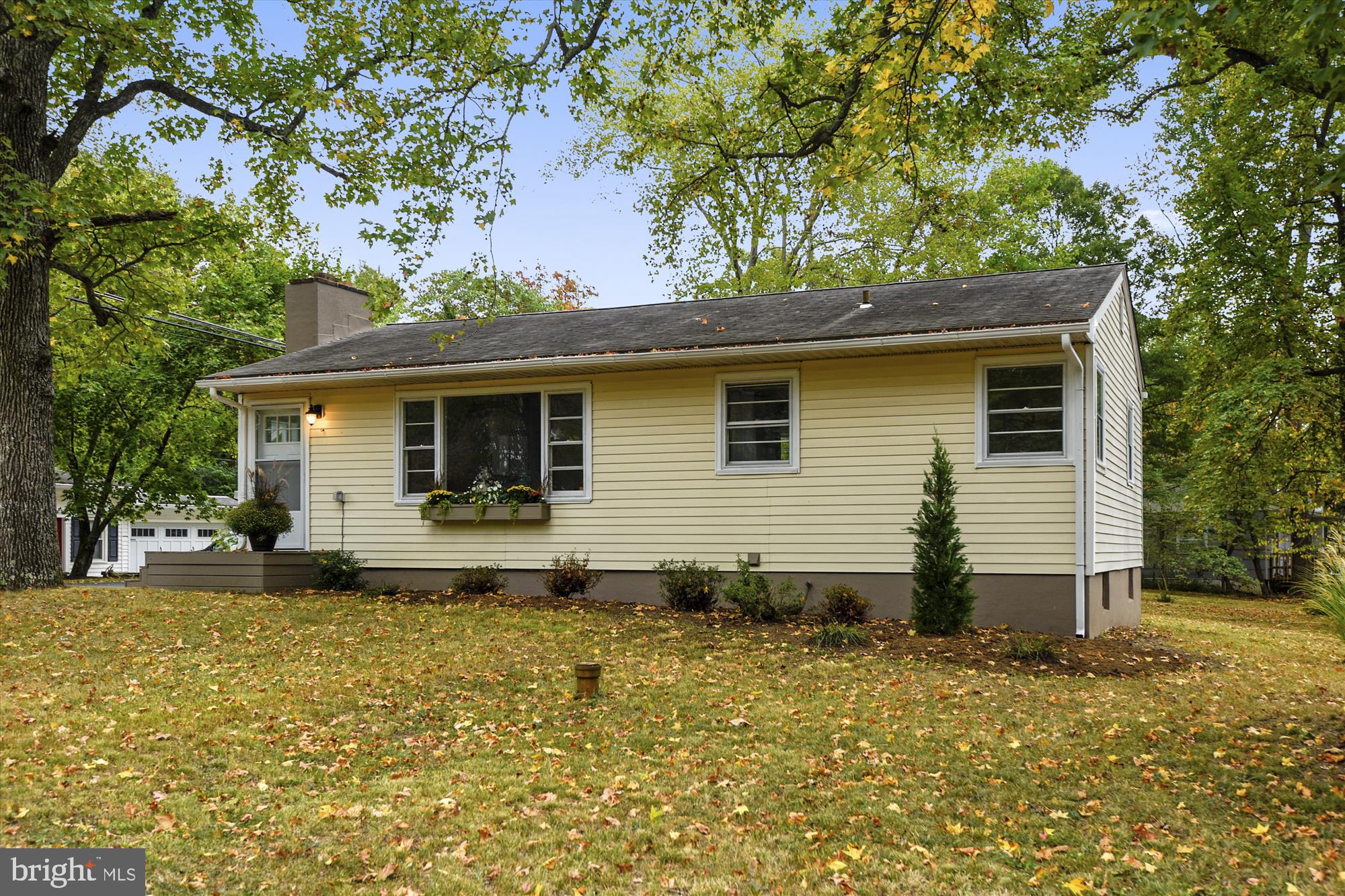 ANNAPOLIS ROADS - Residential