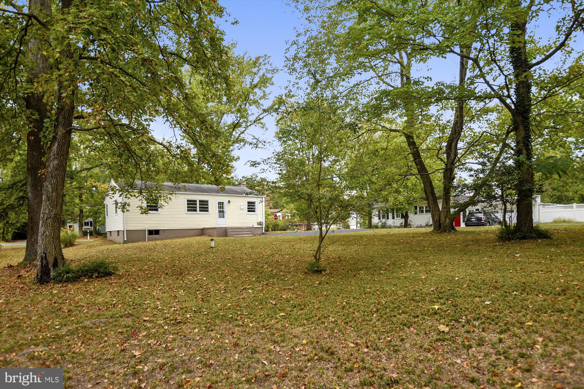 ANNAPOLIS ROADS - Residential