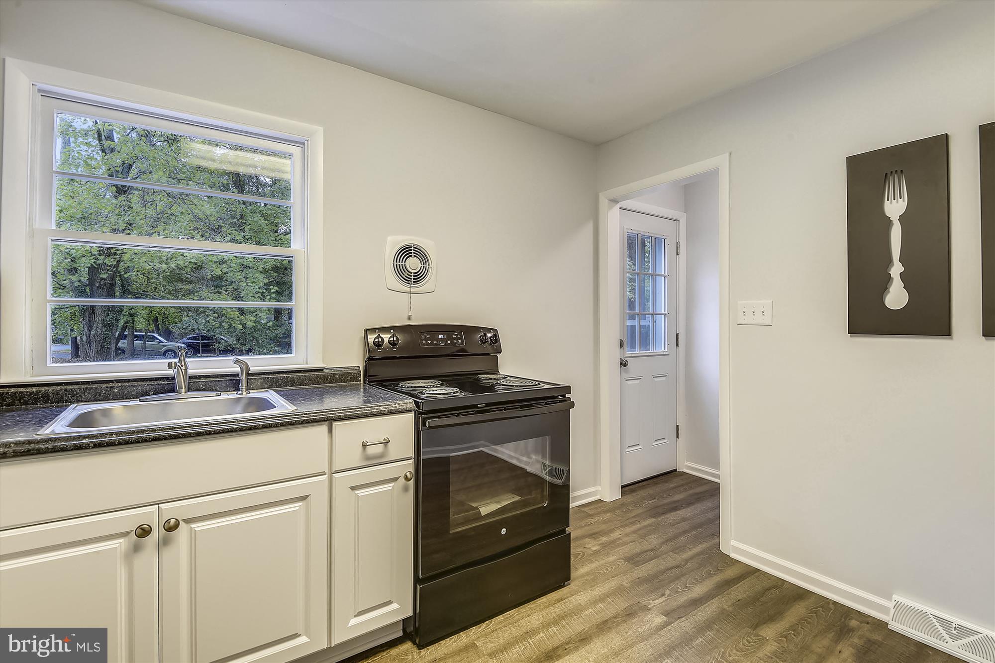 ANNAPOLIS ROADS - Residential