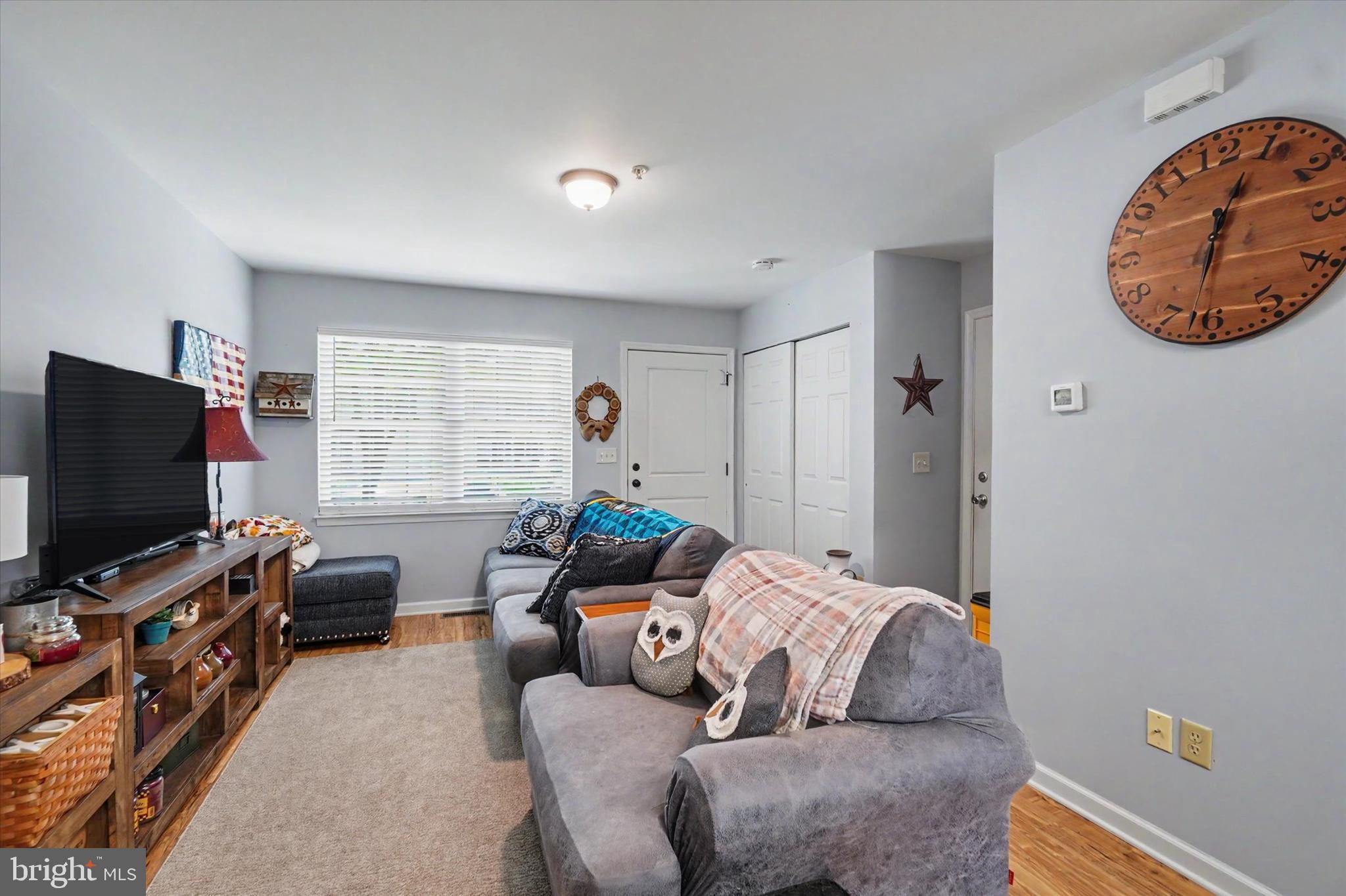 COUNTRY VIEW COURT - Residential