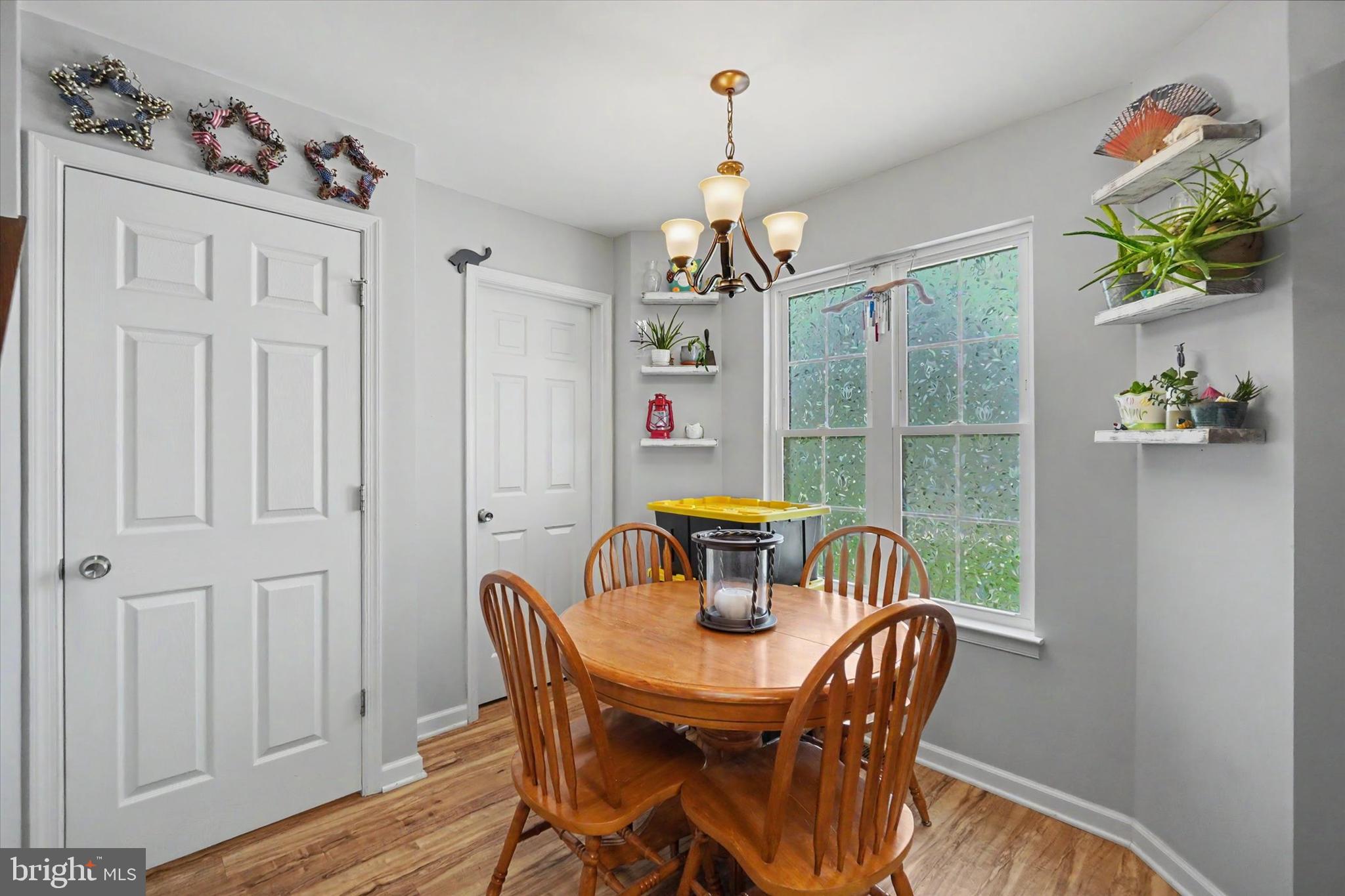 COUNTRY VIEW COURT - Residential