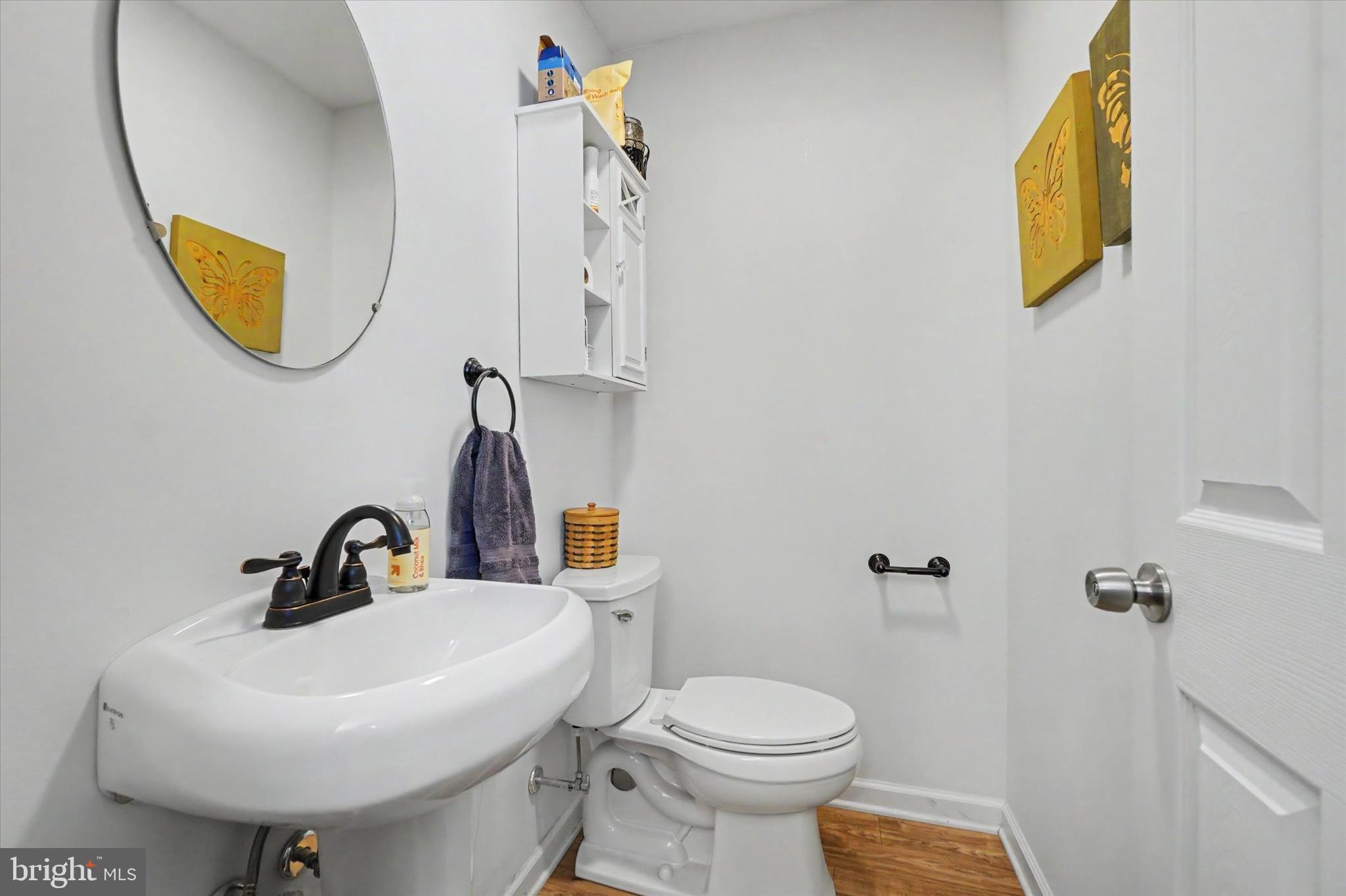 COUNTRY VIEW COURT - Residential