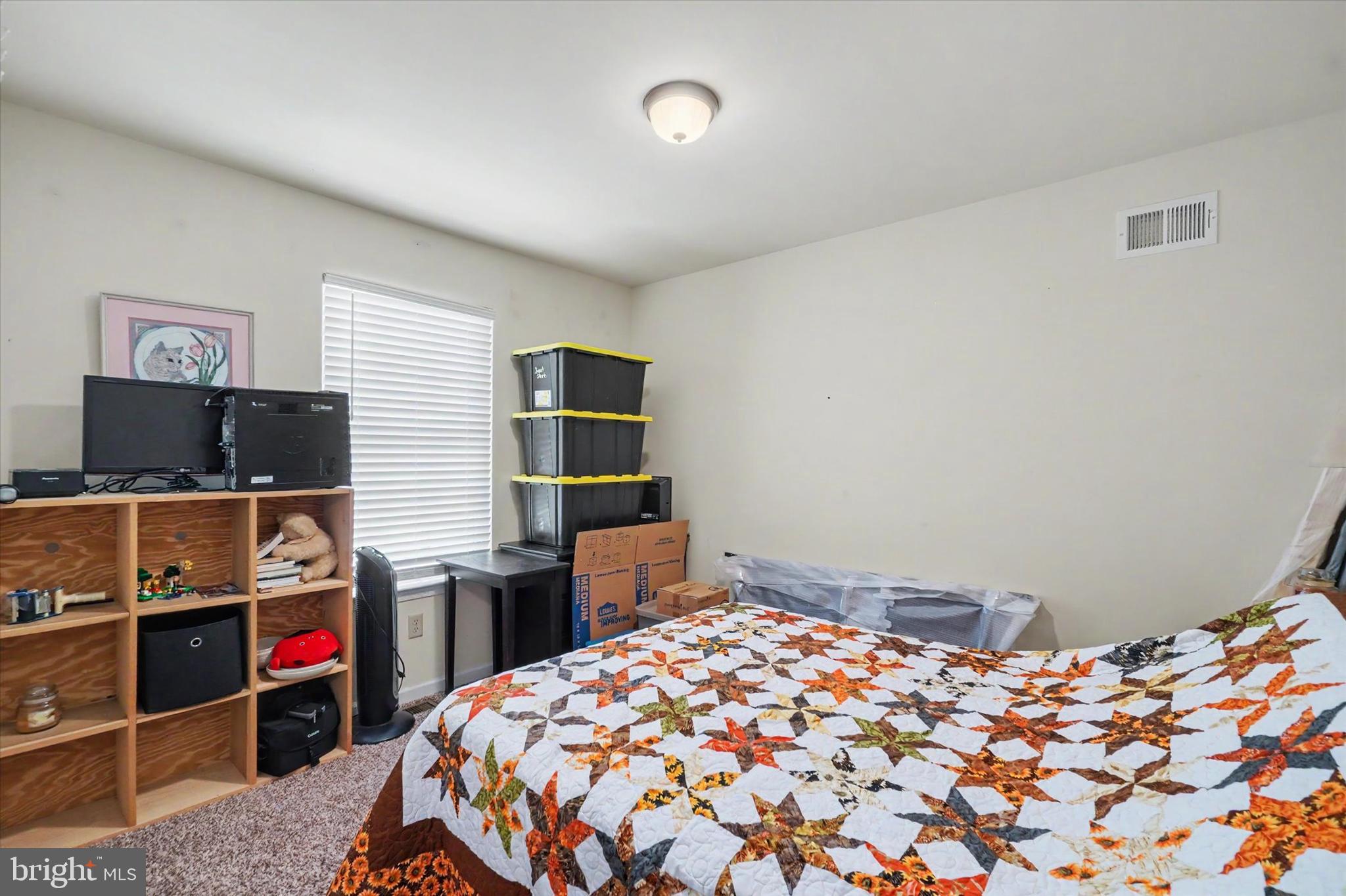 COUNTRY VIEW COURT - Residential