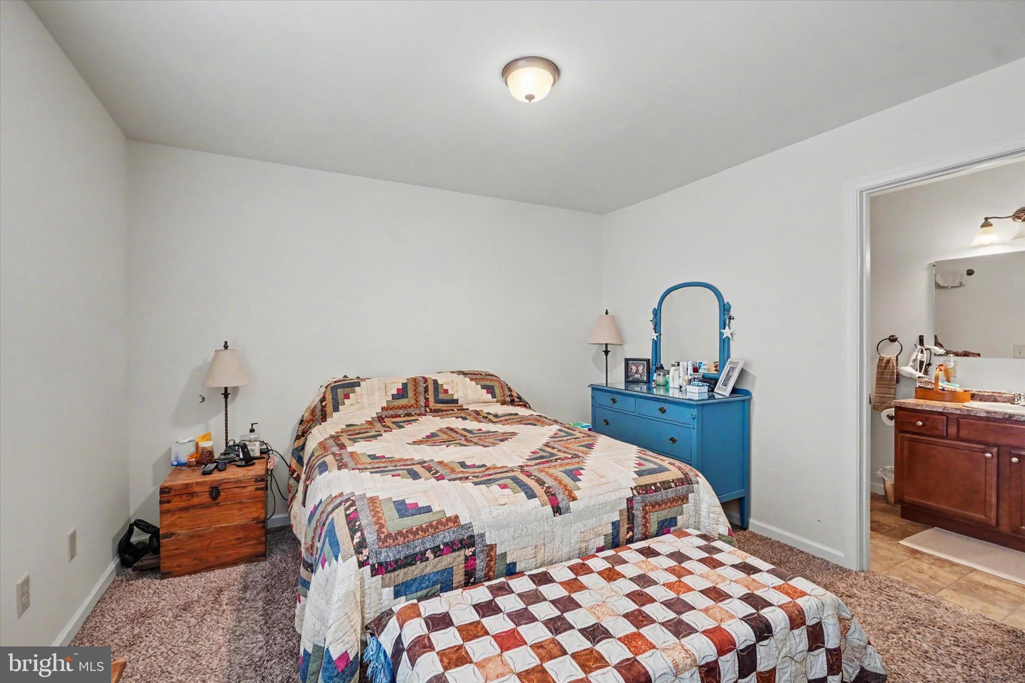 COUNTRY VIEW COURT - Residential