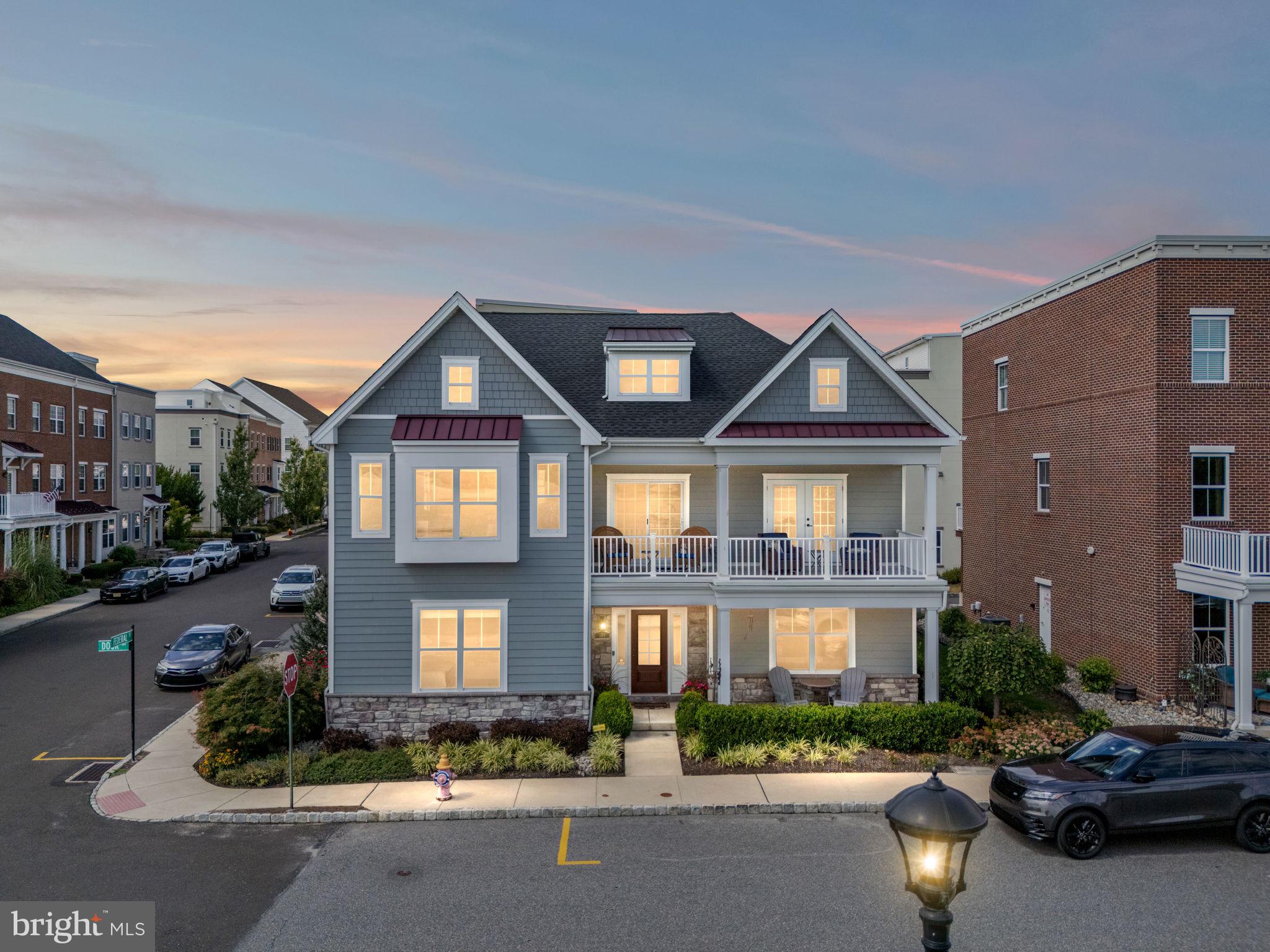 106 DOCK STREET